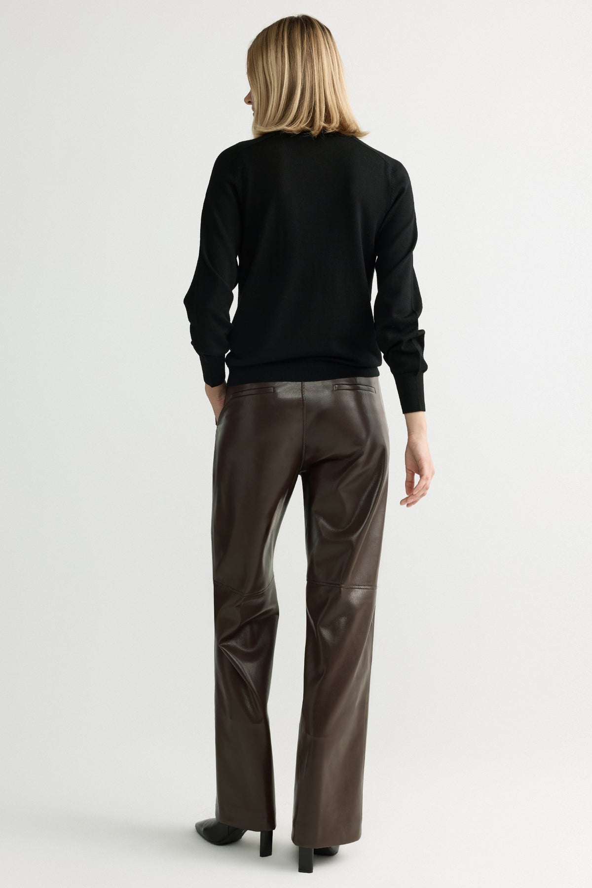 FW26XADL438_3_ecom.jpg