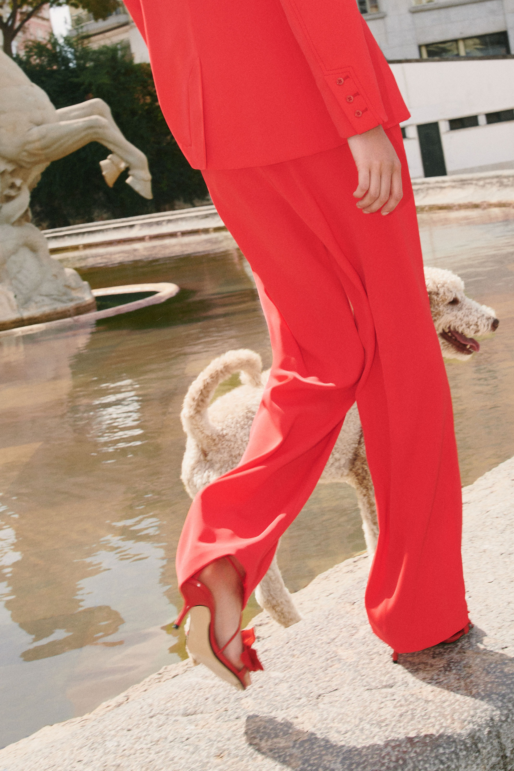Trousers with elastic