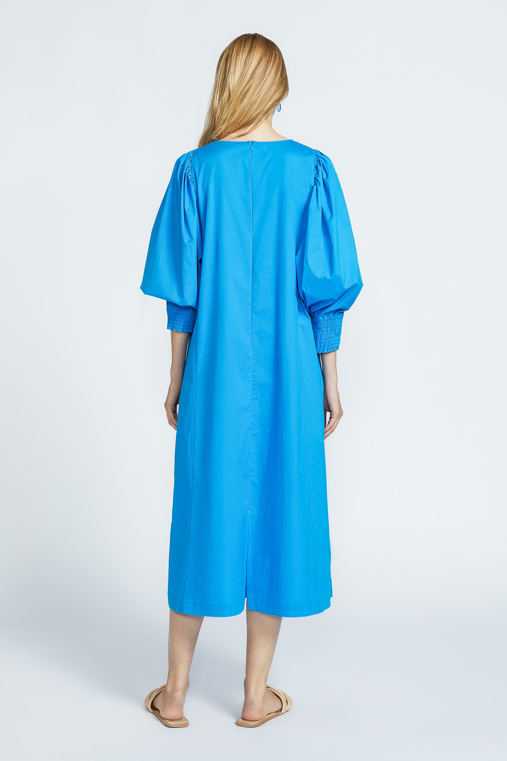 Midi dress with puff sleeves