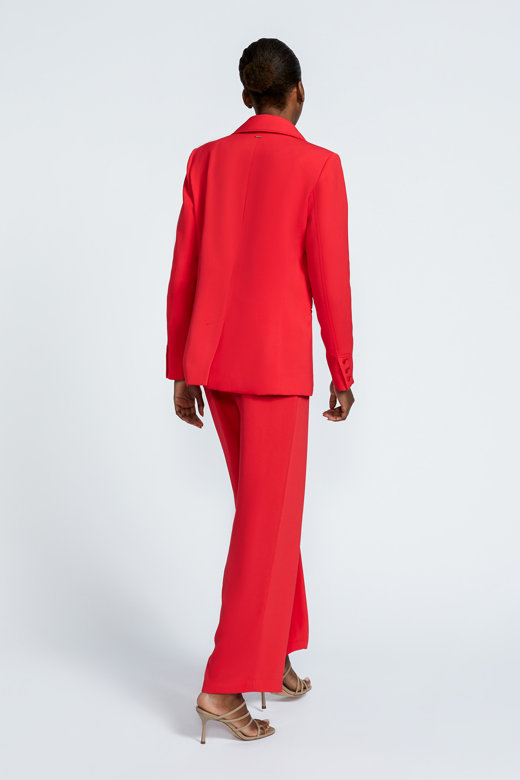 Straight blazer with pockets