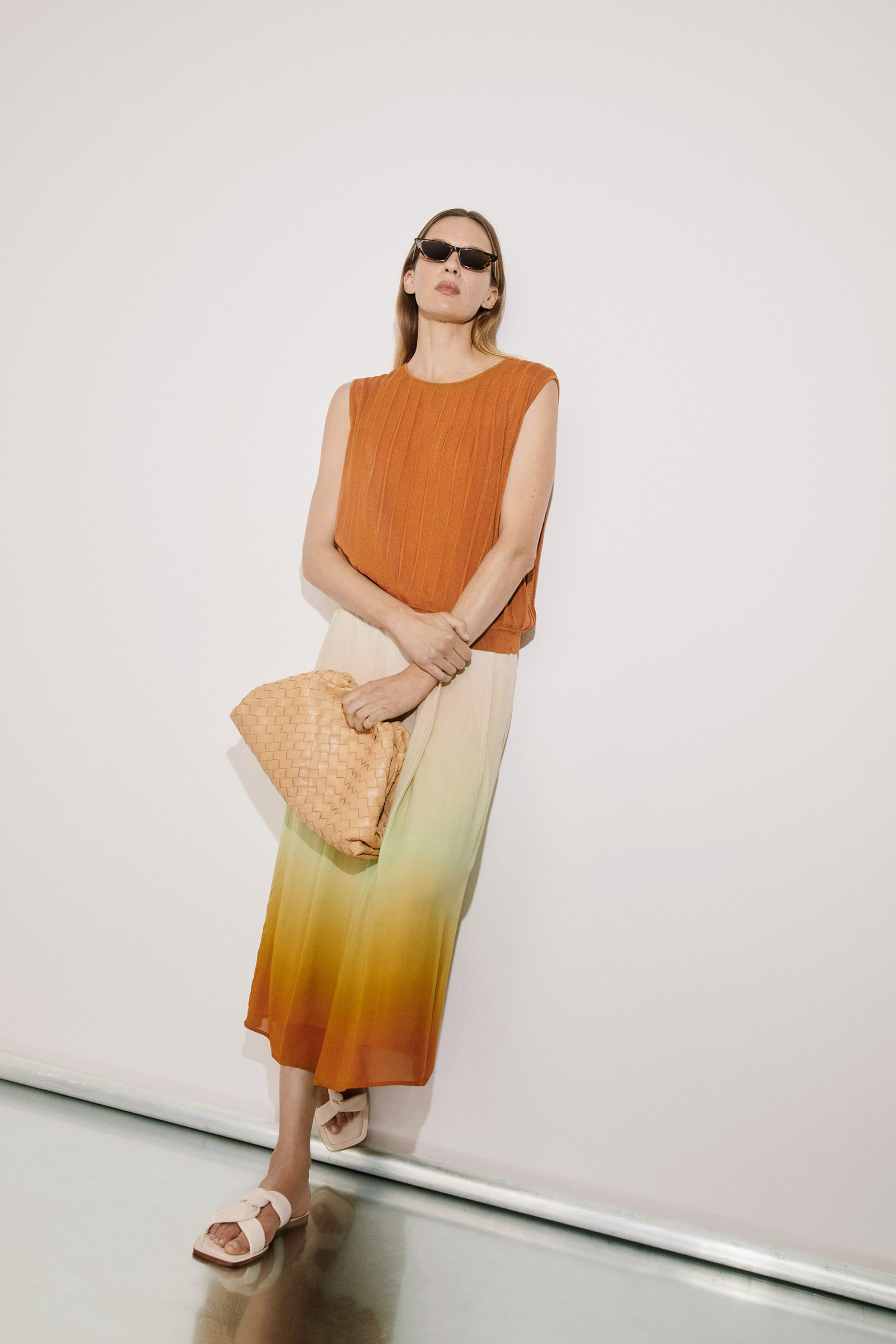 Maxi skirt with gradient