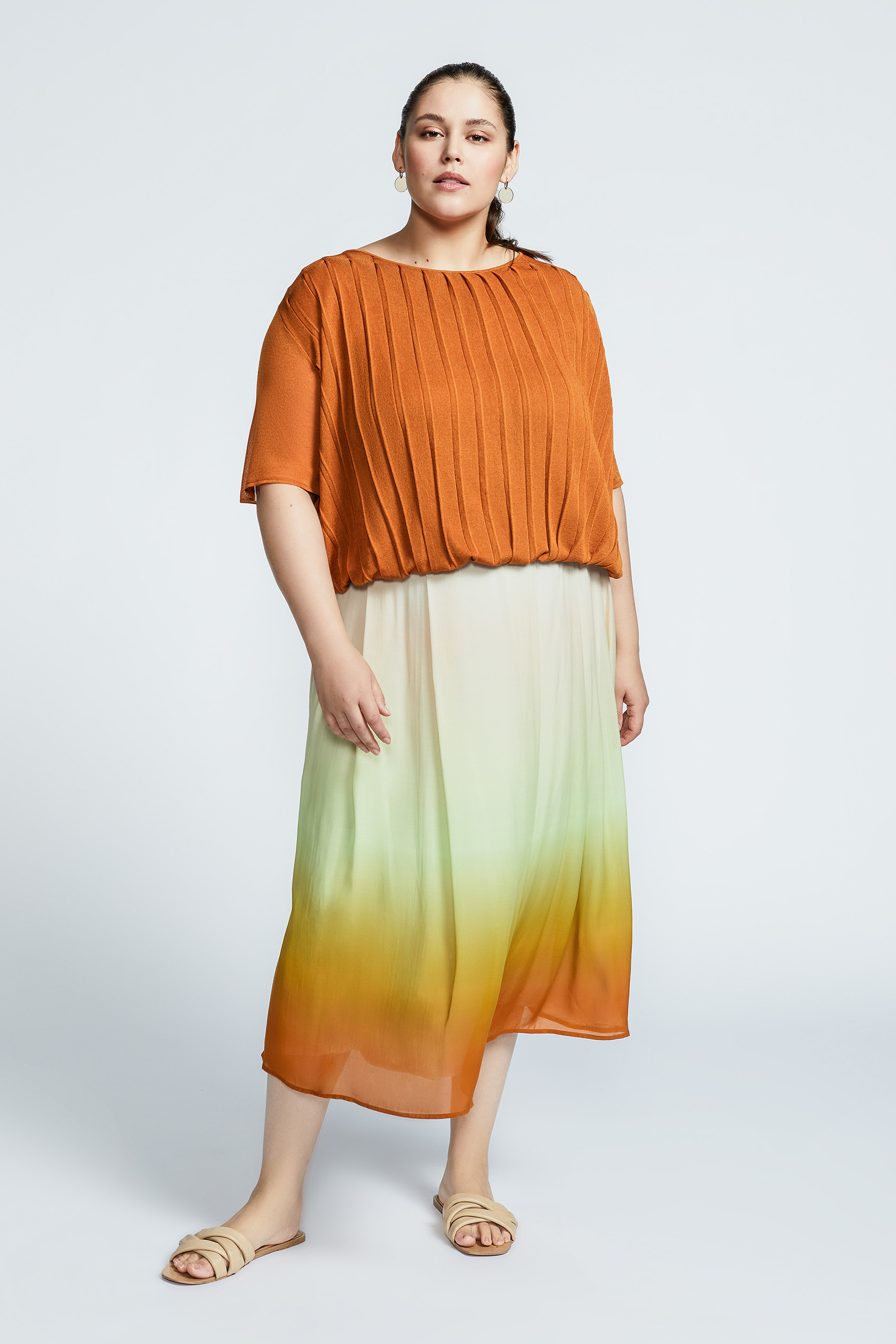 Maxi skirt with gradient