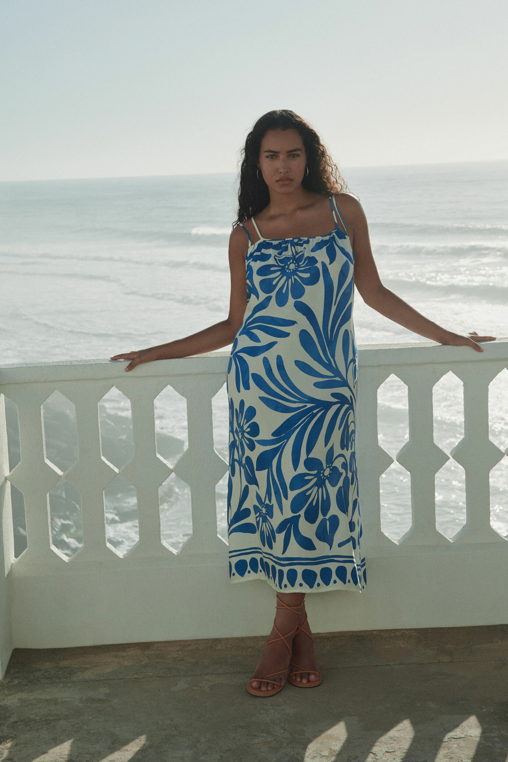 Summery dress with floral print
