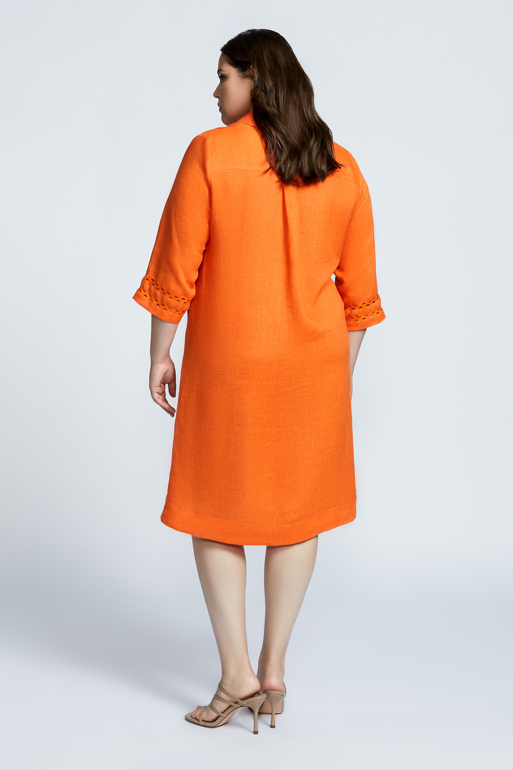 Linen dress with V-neck