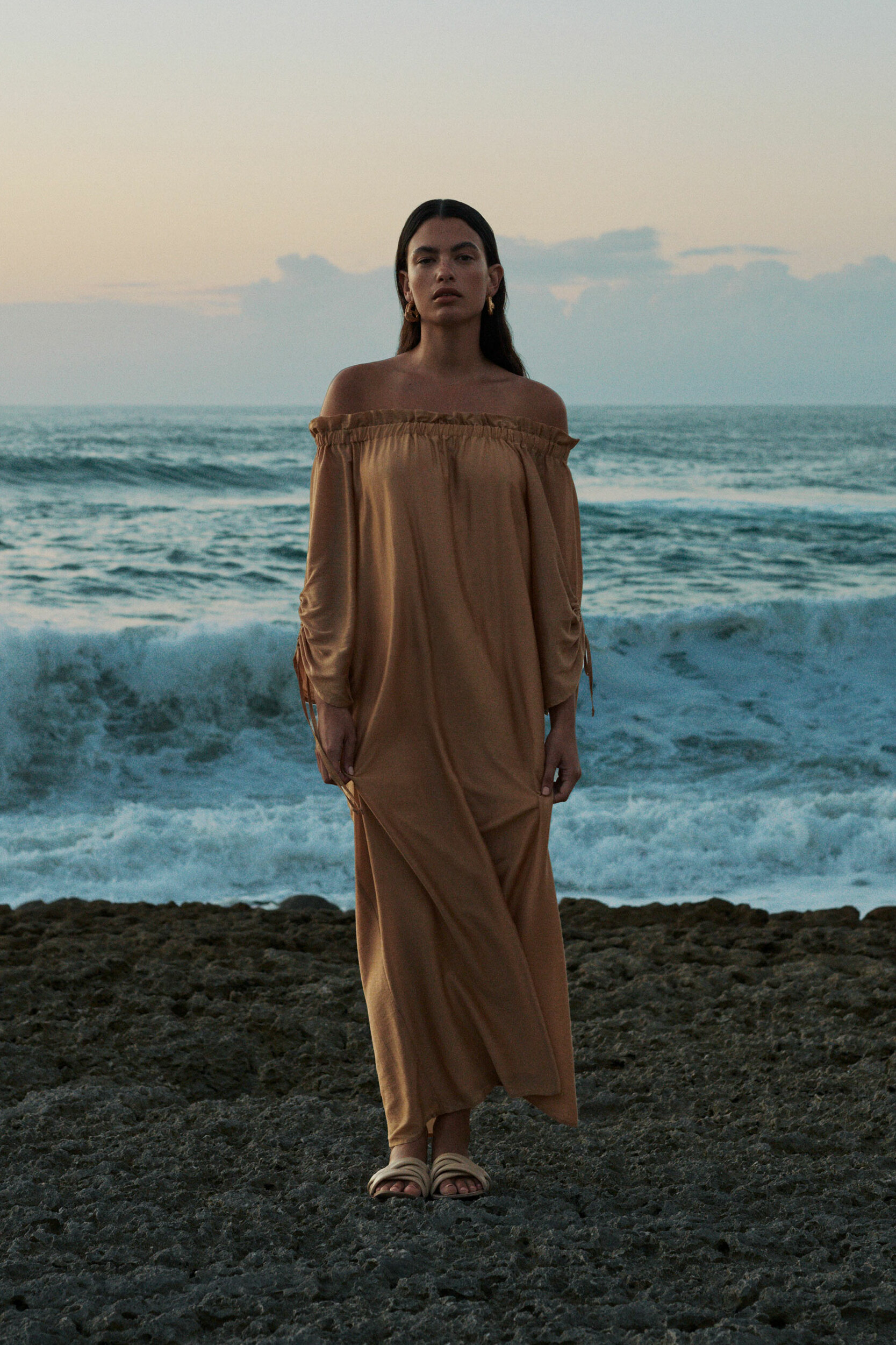 Oversized dress with satin sheen
