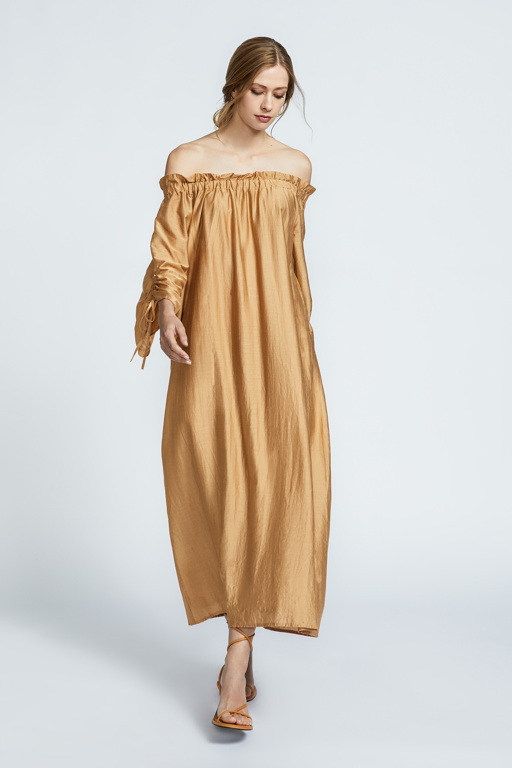 Oversized dress with satin sheen