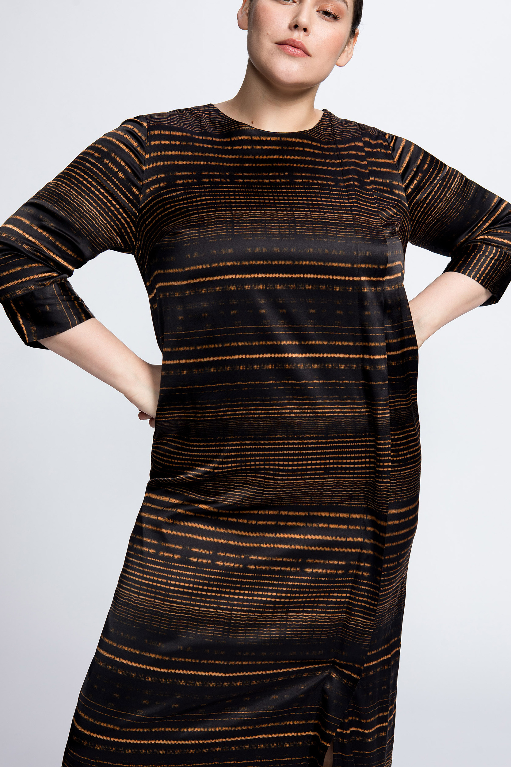 Dress with graphic print