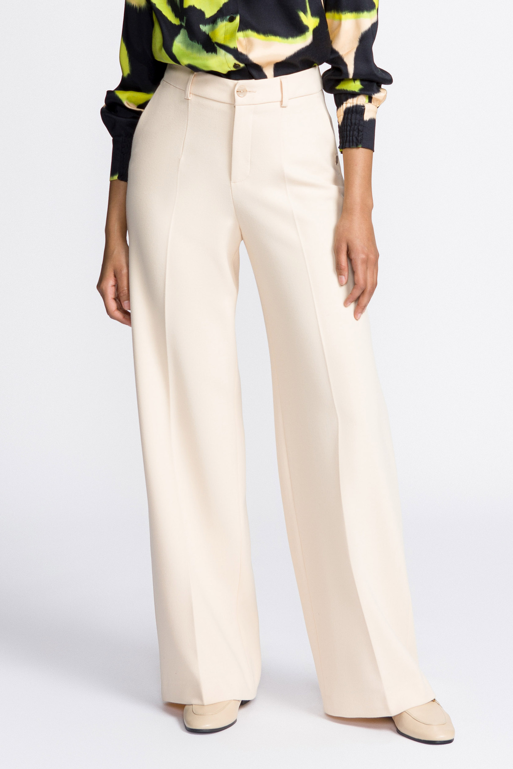 Pantalon en sergé à jambes larges
