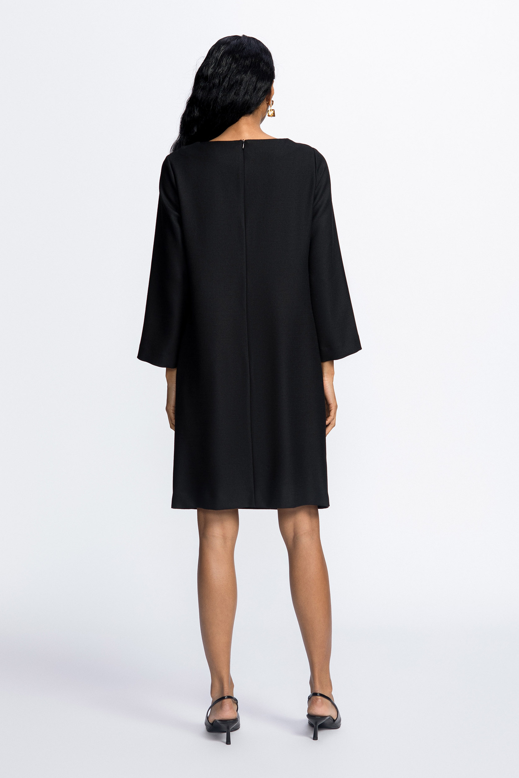 Asymmetrical dress with slit