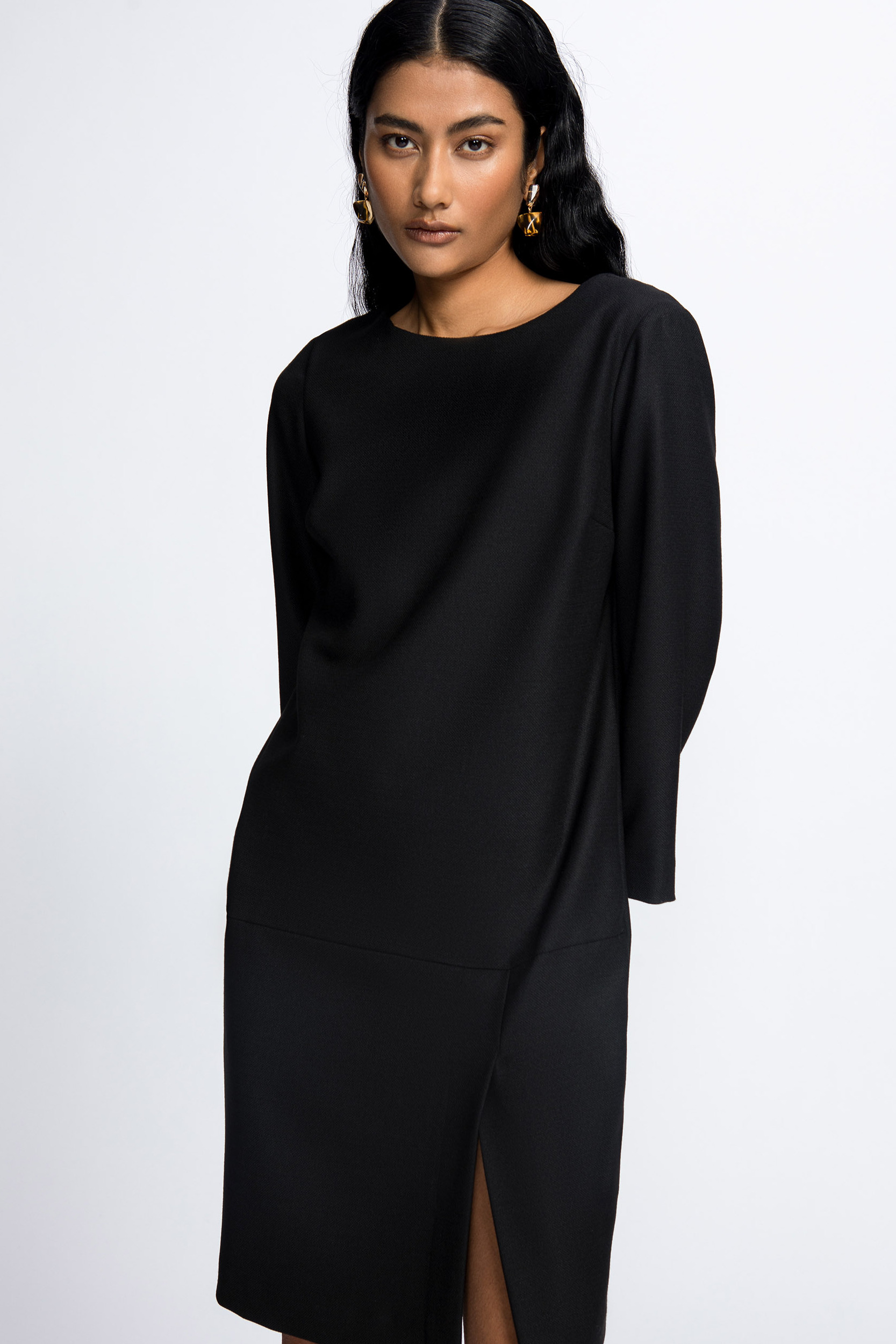 Asymmetrical dress with slit
