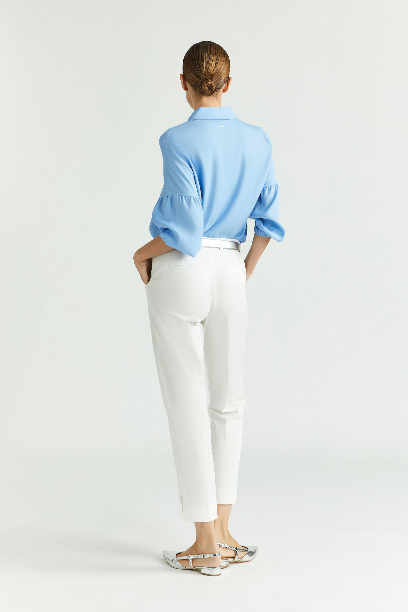 Cotton trousers with narrow legs