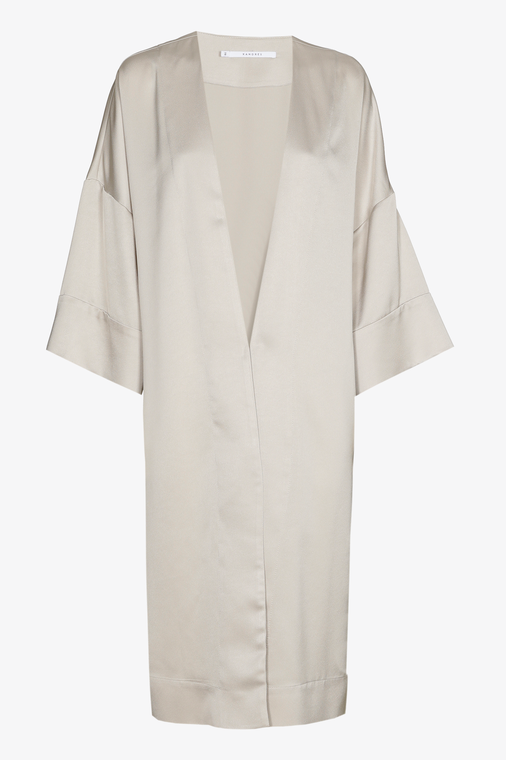 Kimono en tissu brillant