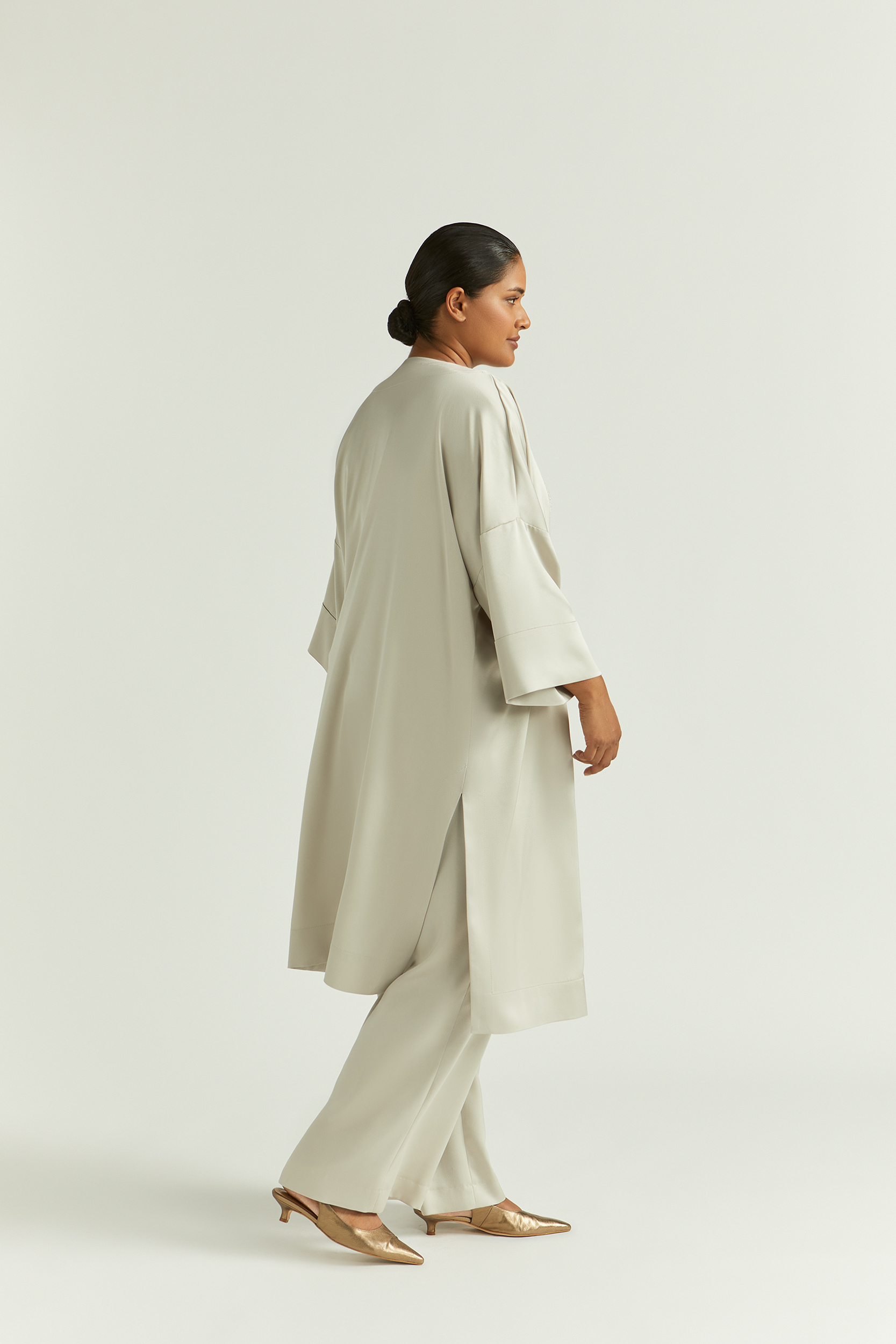 Kimono en tissu brillant
