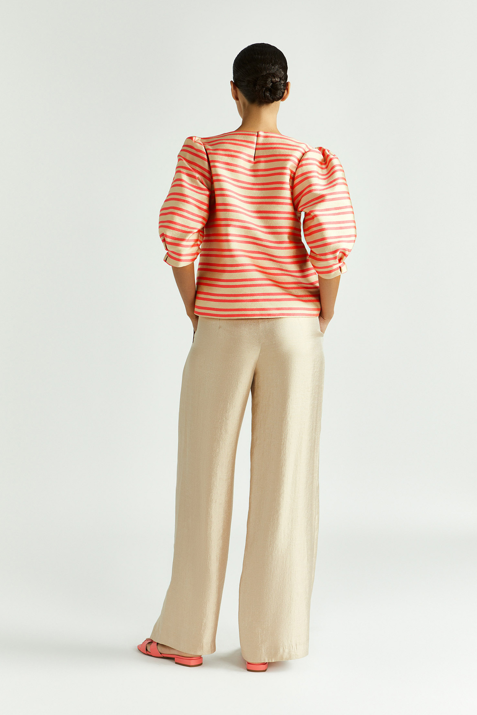 Blouse in tafta met ballonmouw