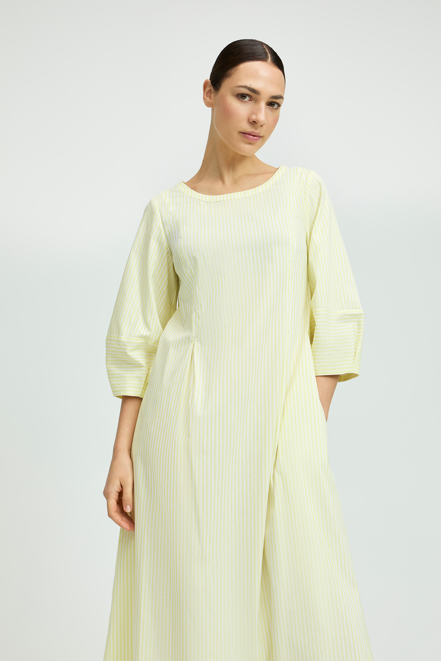 Robe en coton avec détails plissés