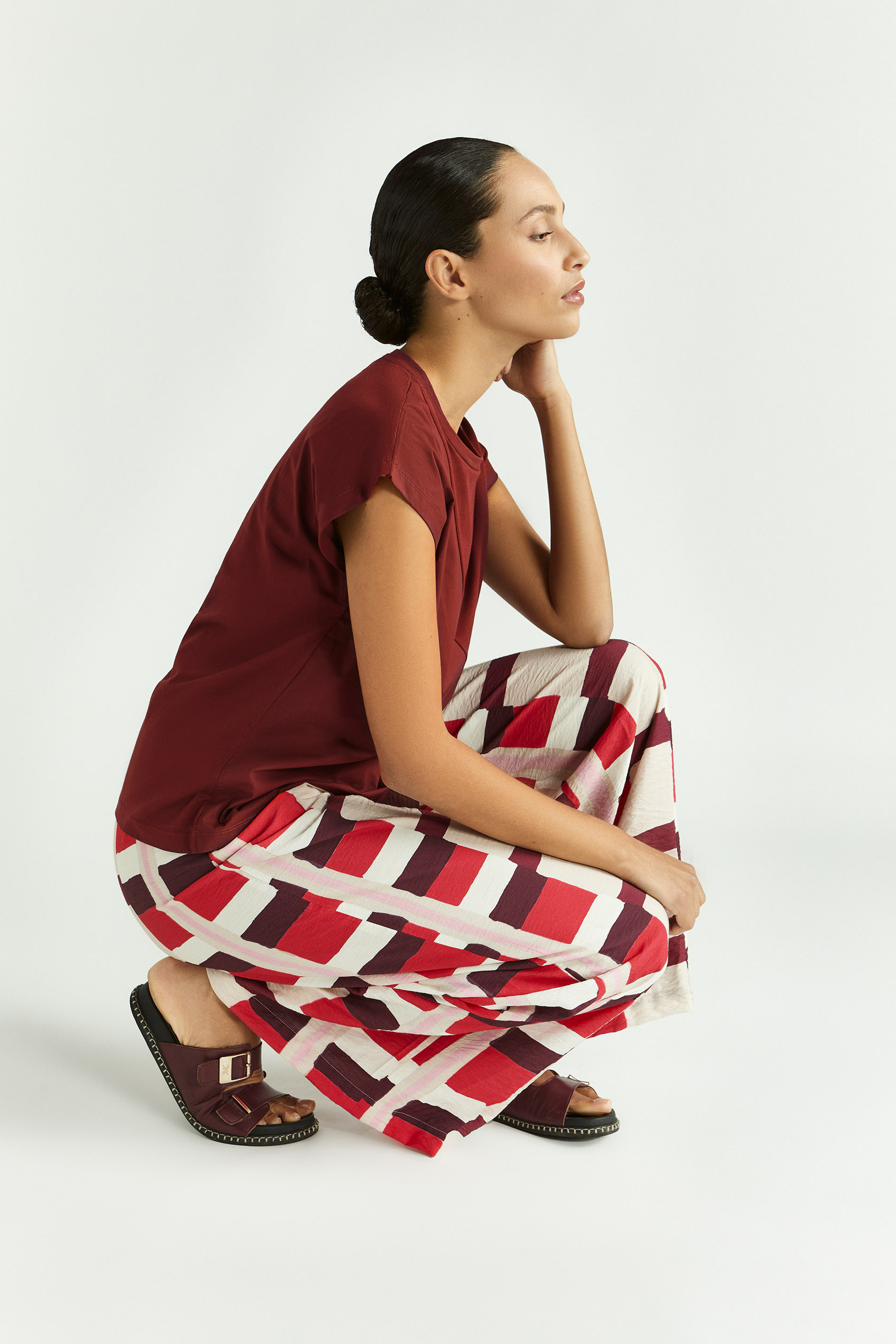 Broek met aquarelprint