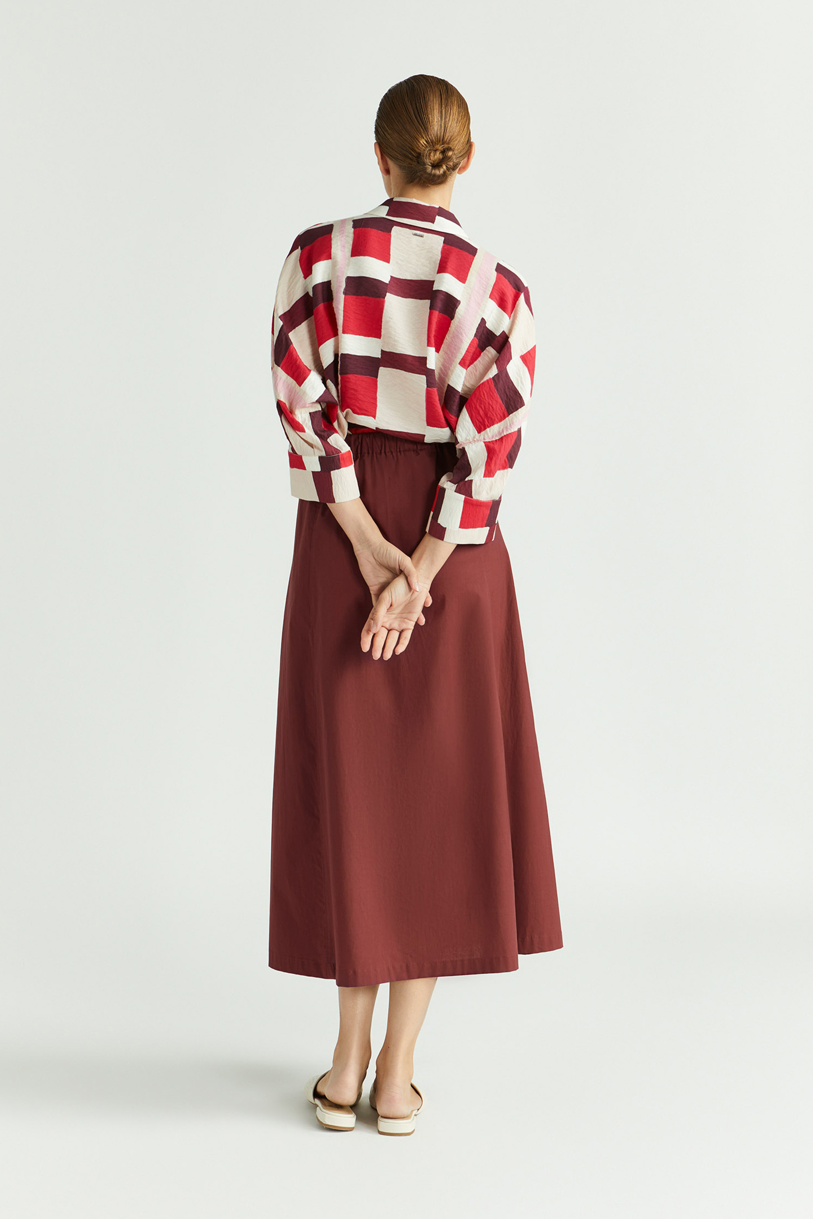 Button-down skirt made from organic cotton