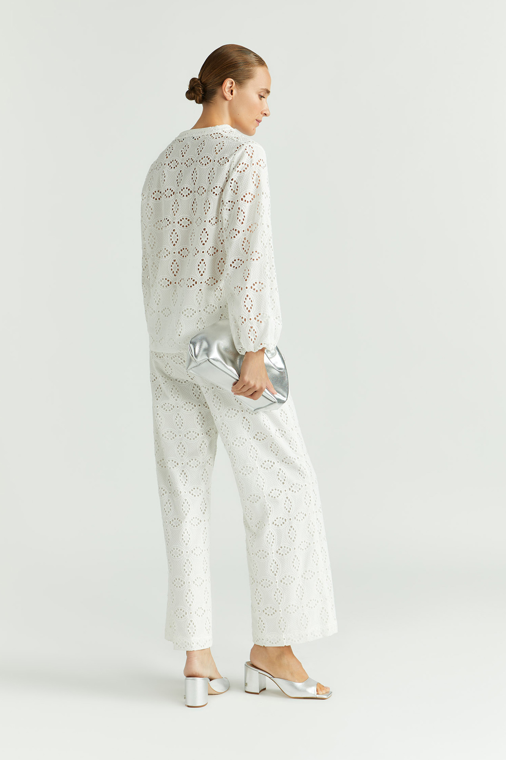Blouse avec broderie anglaise