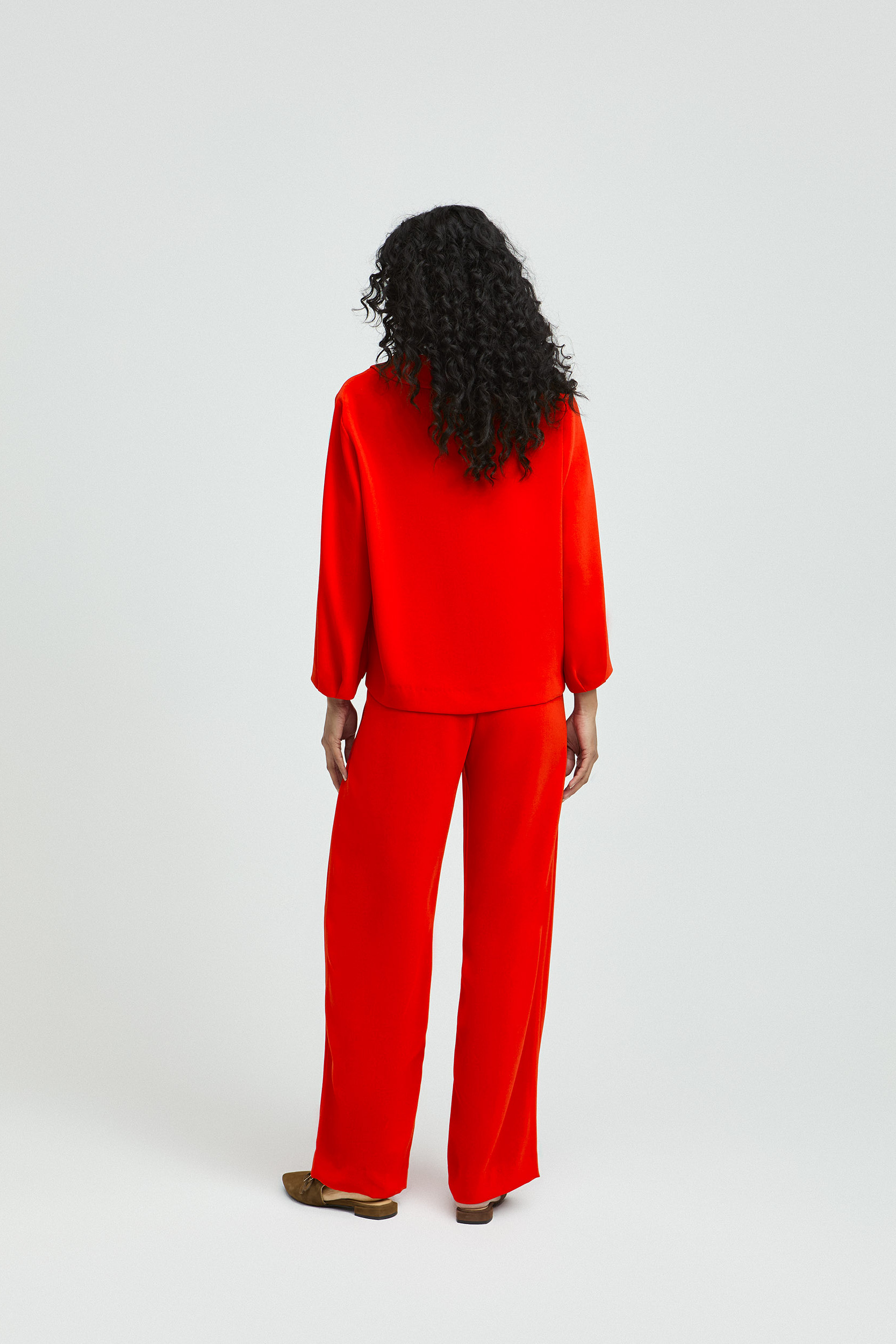Blouse met asymmetrische kraag