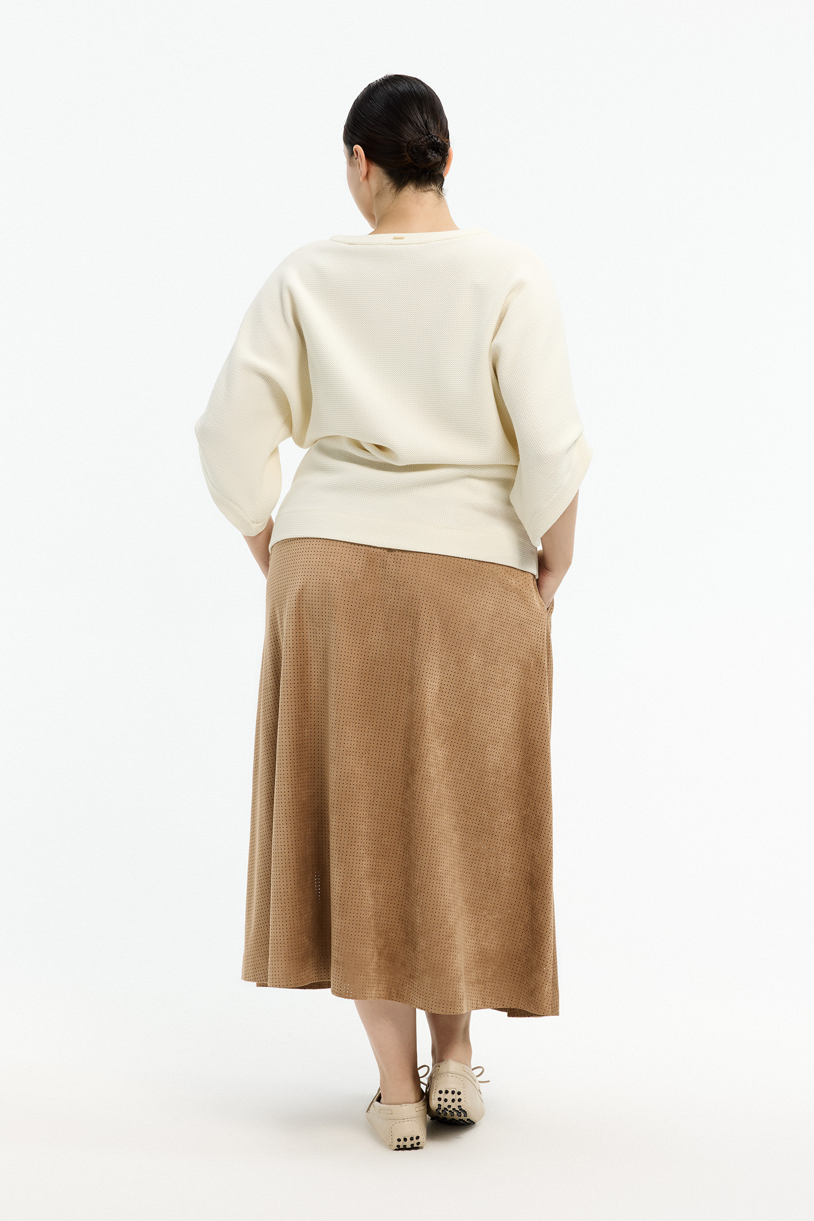 Soepelvallende rok in faux suède