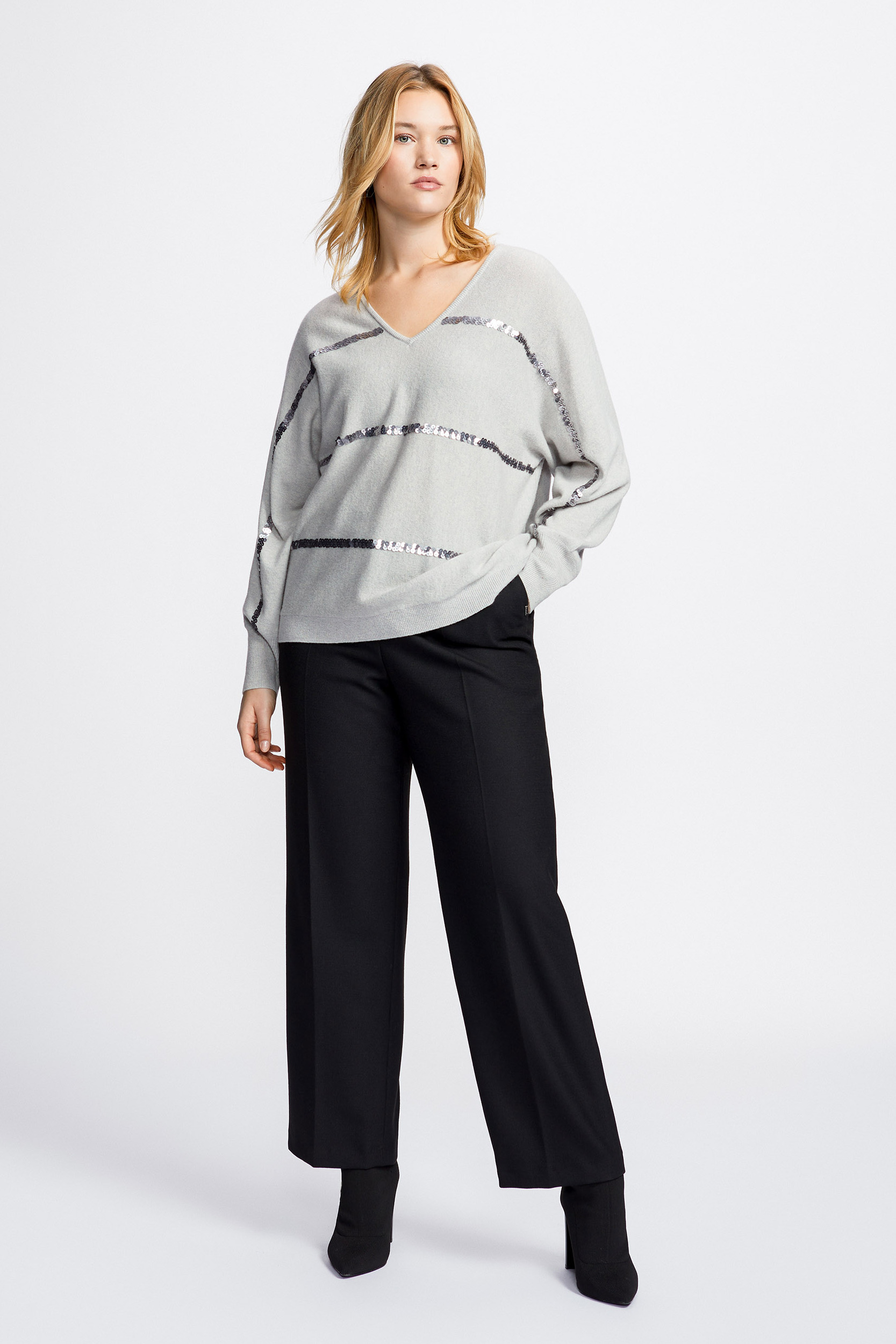 Wollpullover mit Pailletten