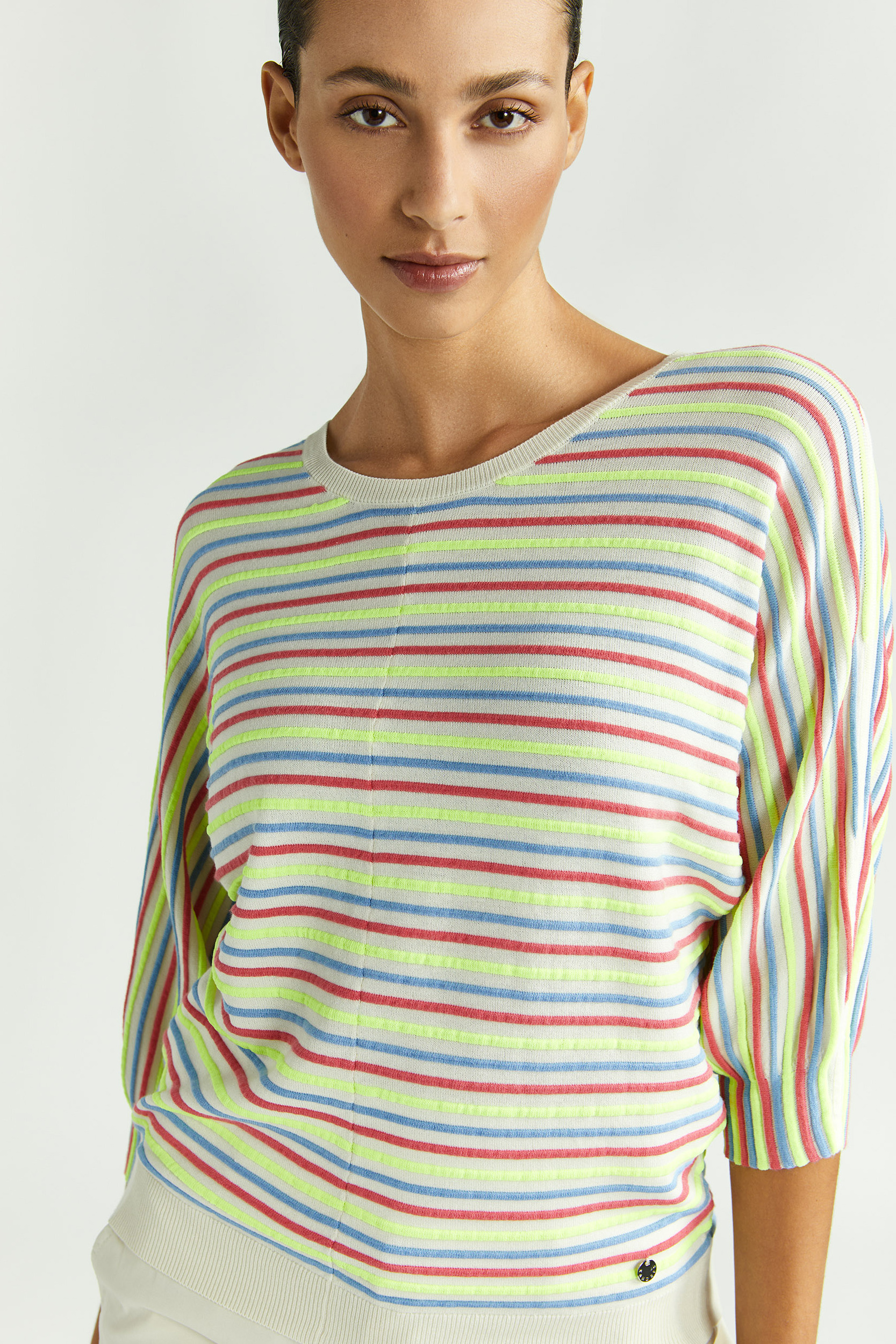 Pull rayé à manches bouffantes