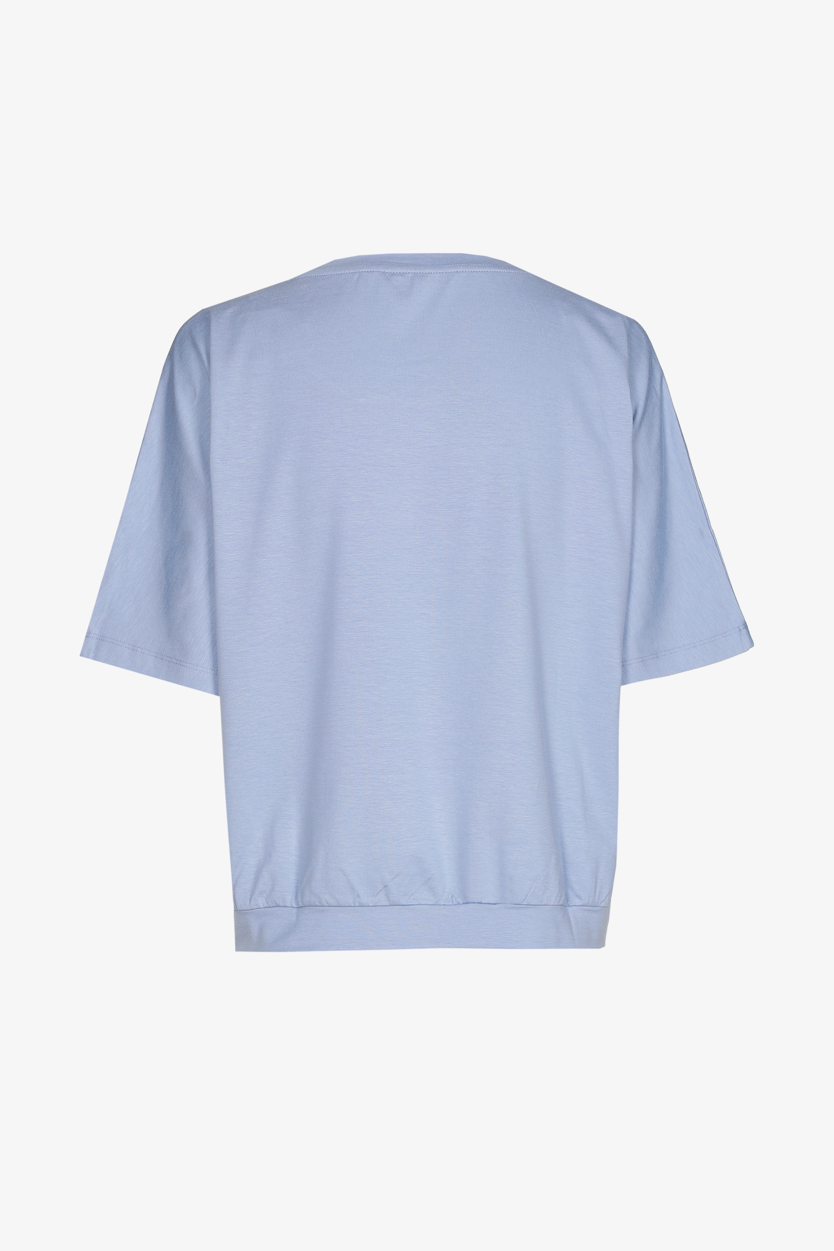 T-shirt with loose fit