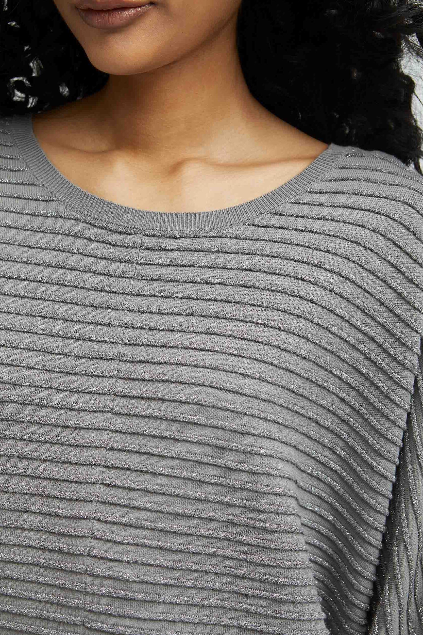 Trui in lurex met ronde hals