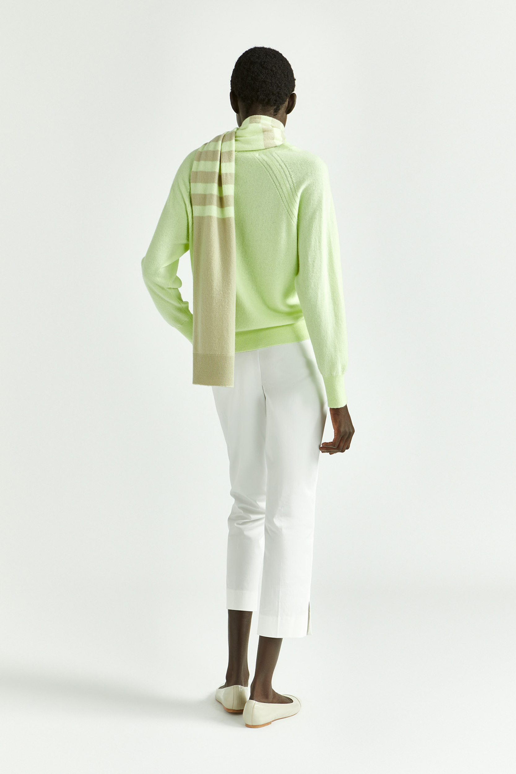 Pull en cachemire avec encolure en V
