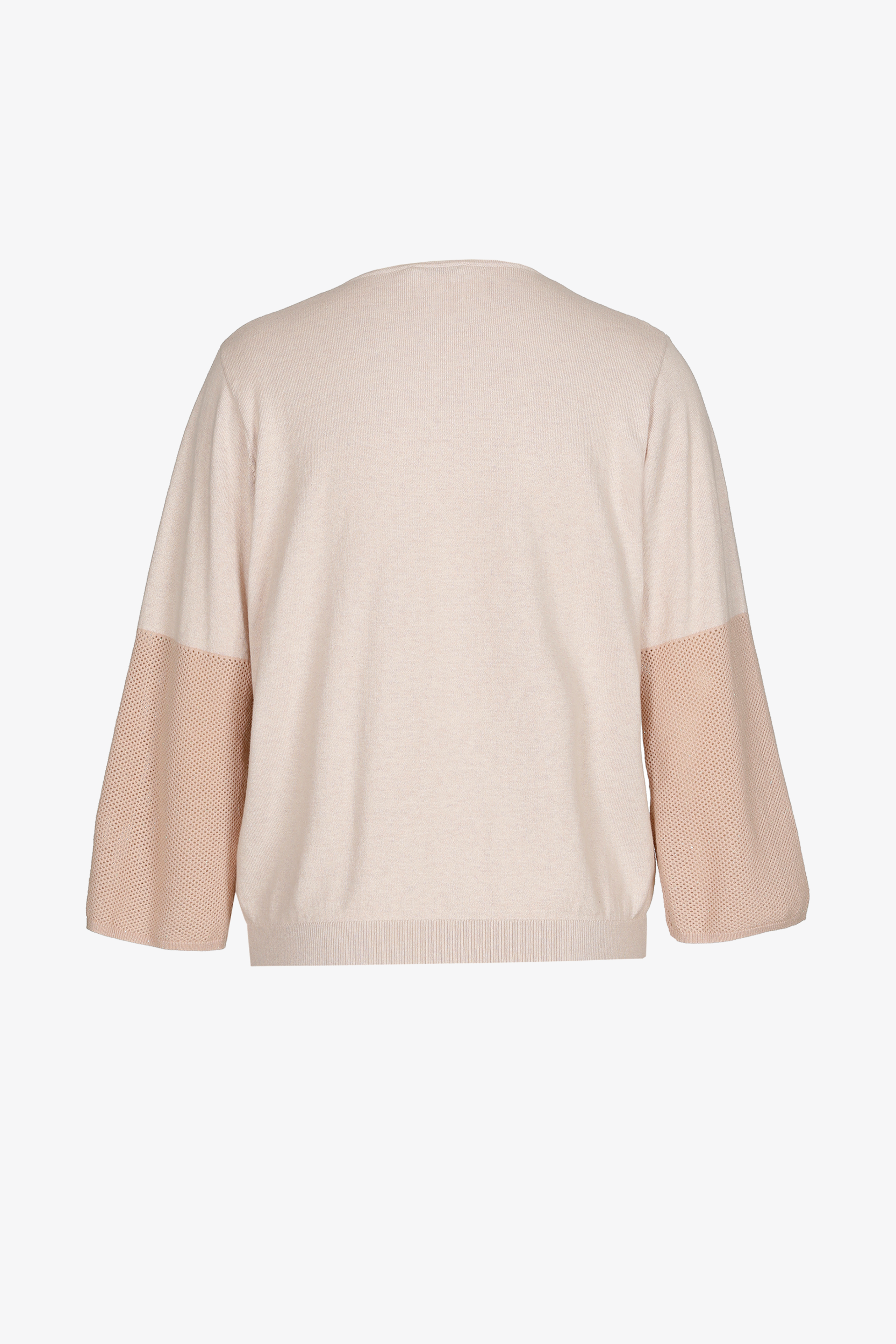 Pull met fijne ajoursteek