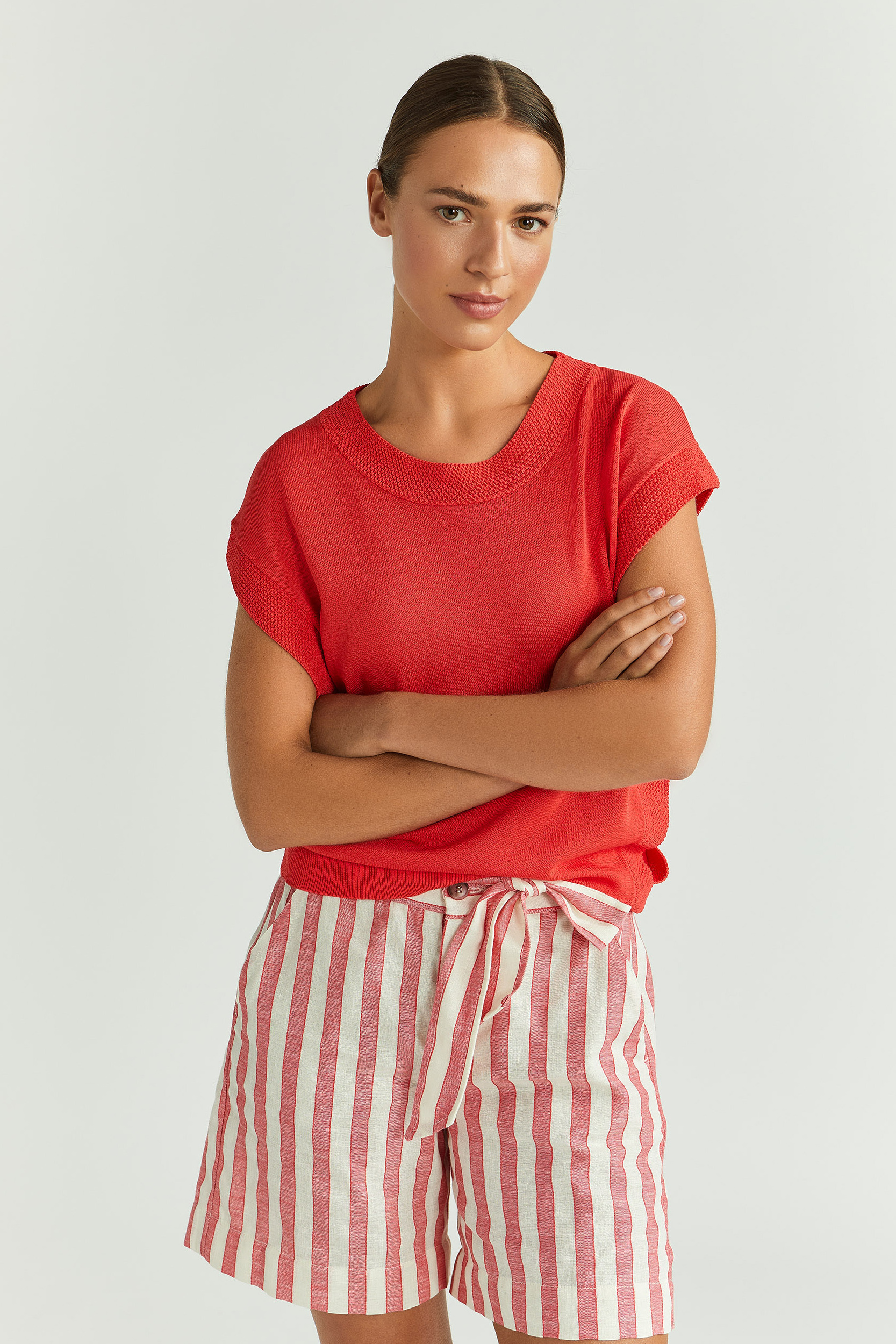 Pull sans manches avec bord fantaisie