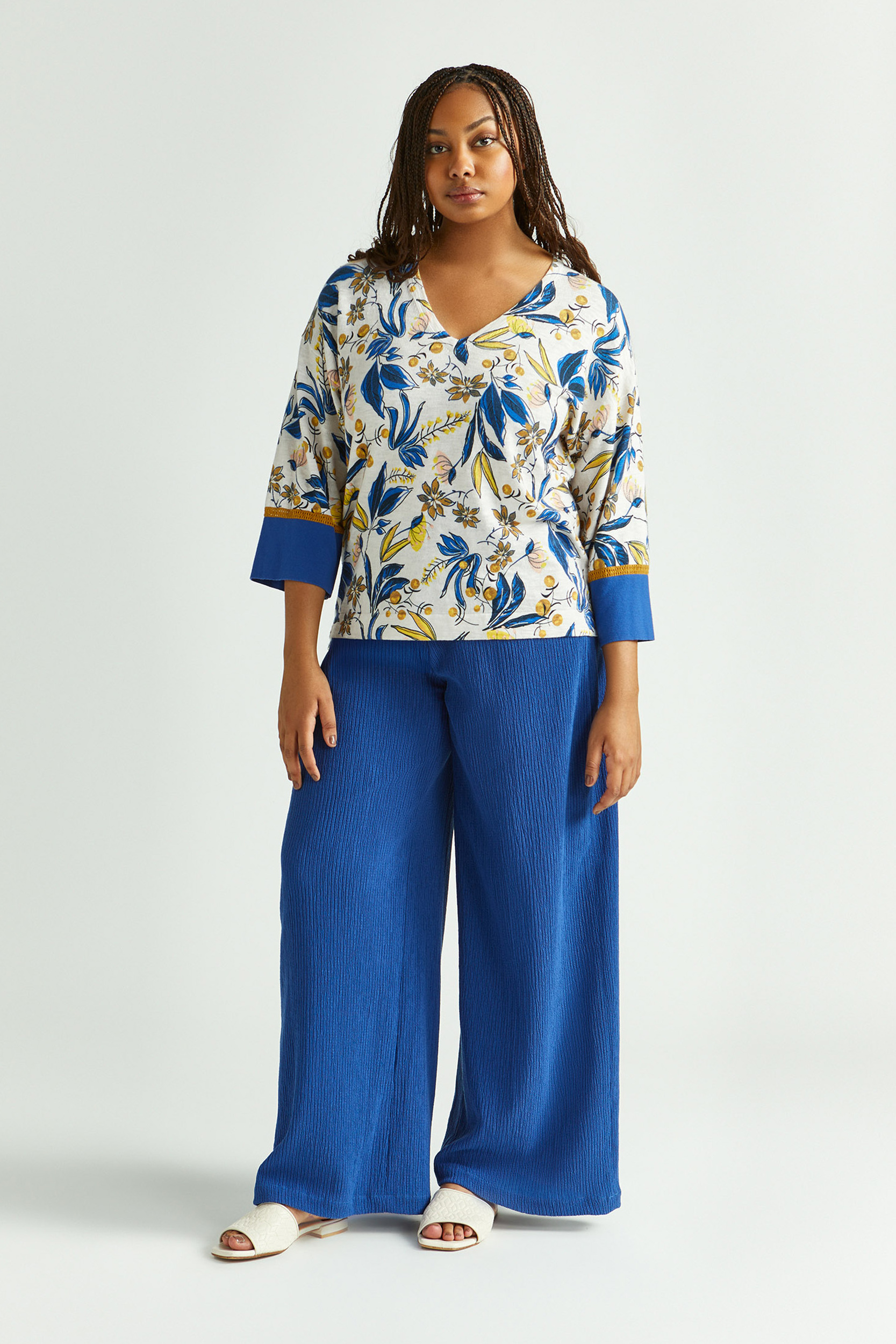 Jumper in jersey fabric with Dolce Vita print