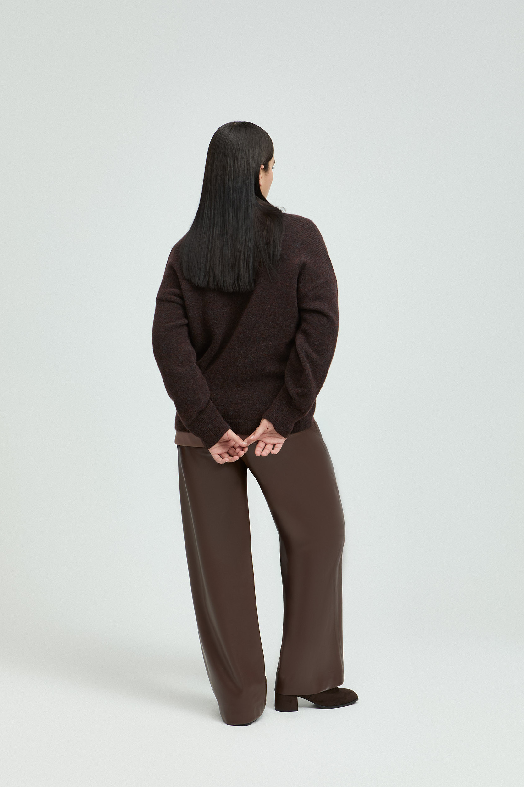 Lockerer Pullover mit V-Ausschnitt