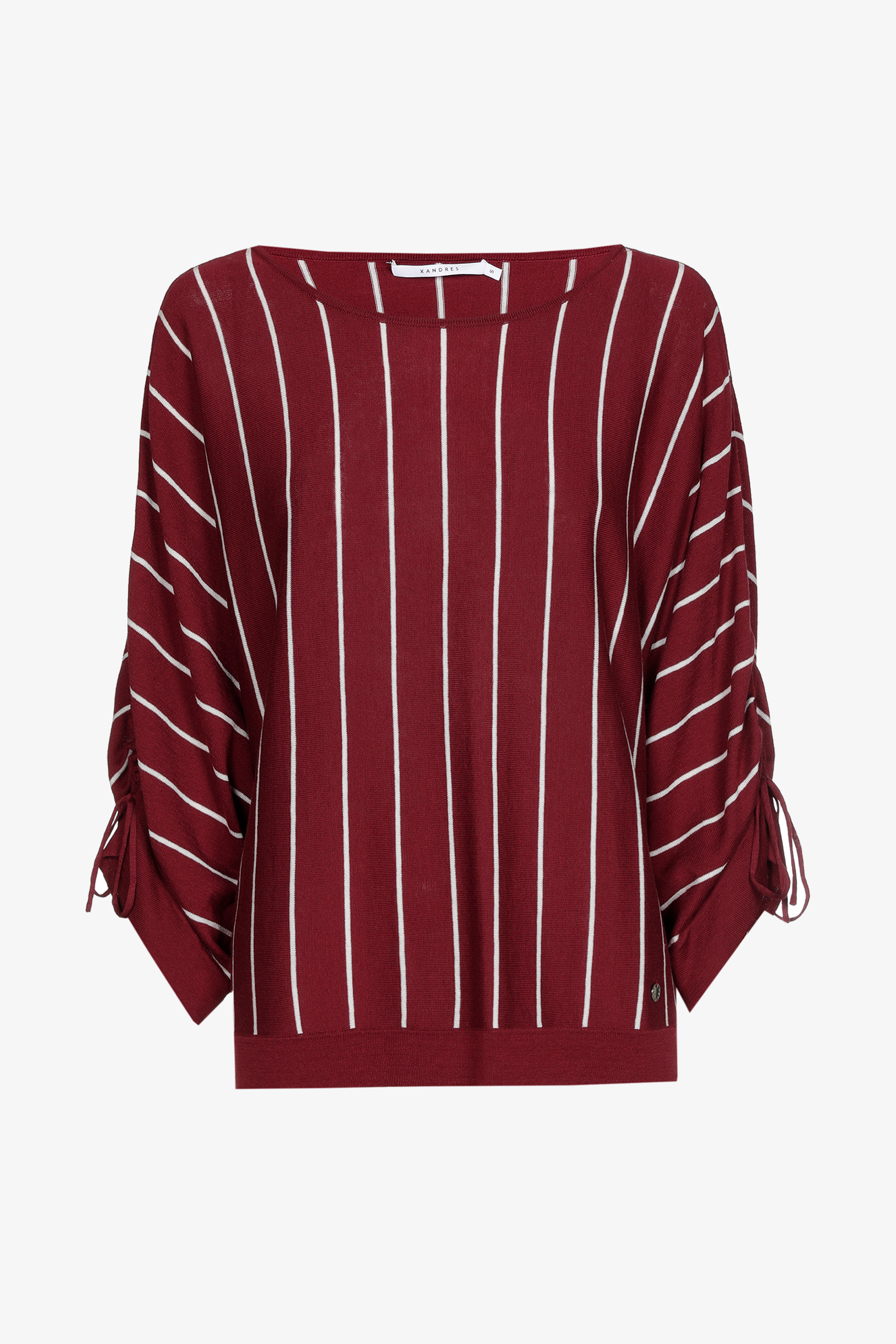 Feminine pullover with stripes