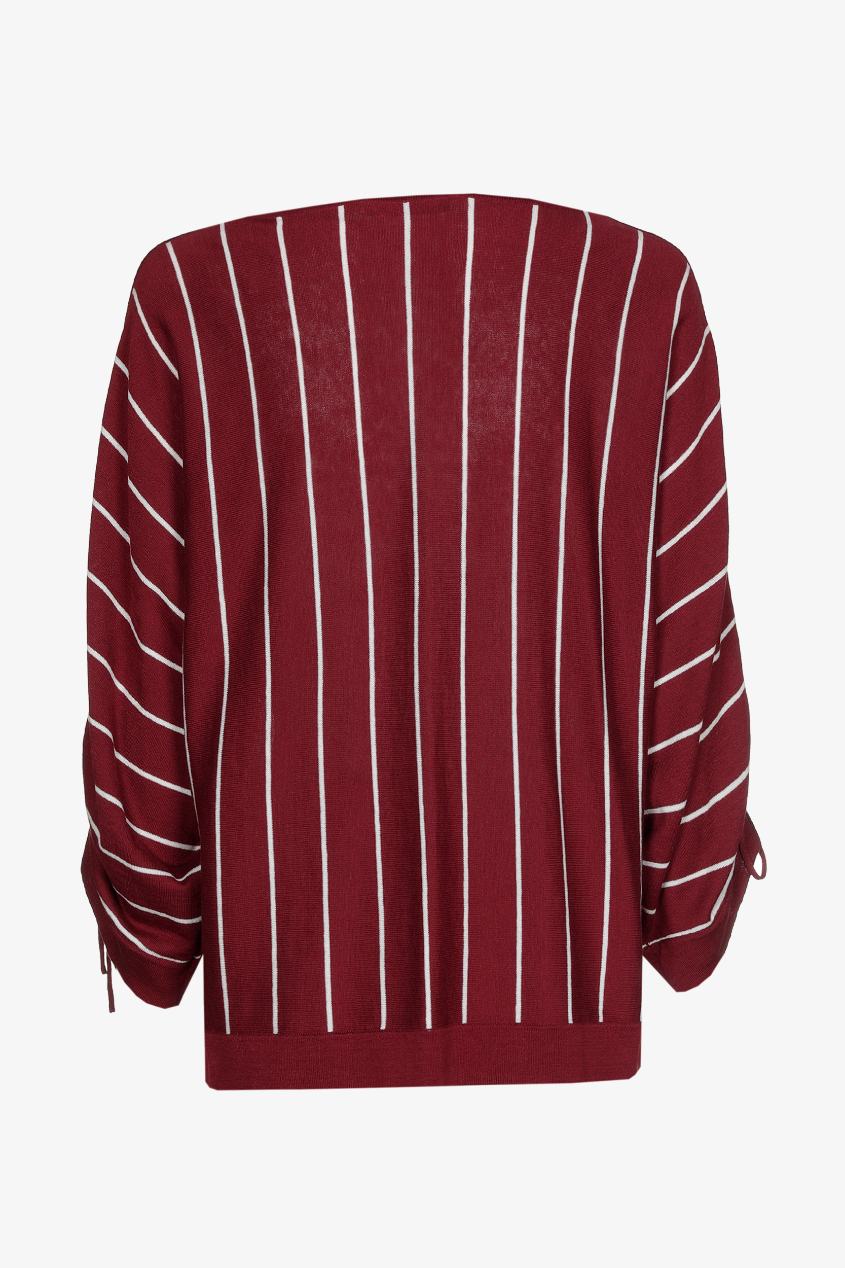 Feminine pullover with stripes