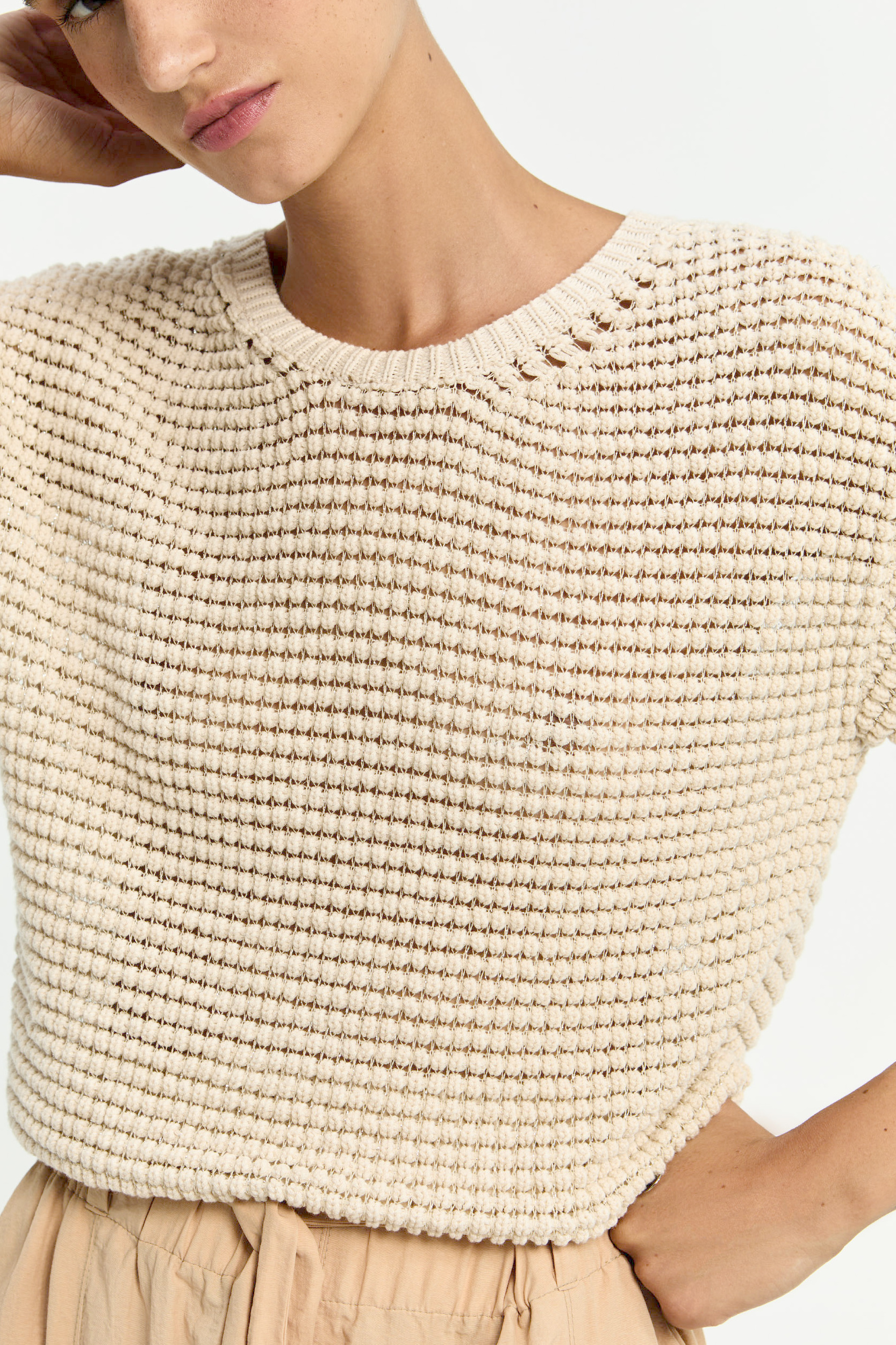 Pullover in 3D decorative knit 