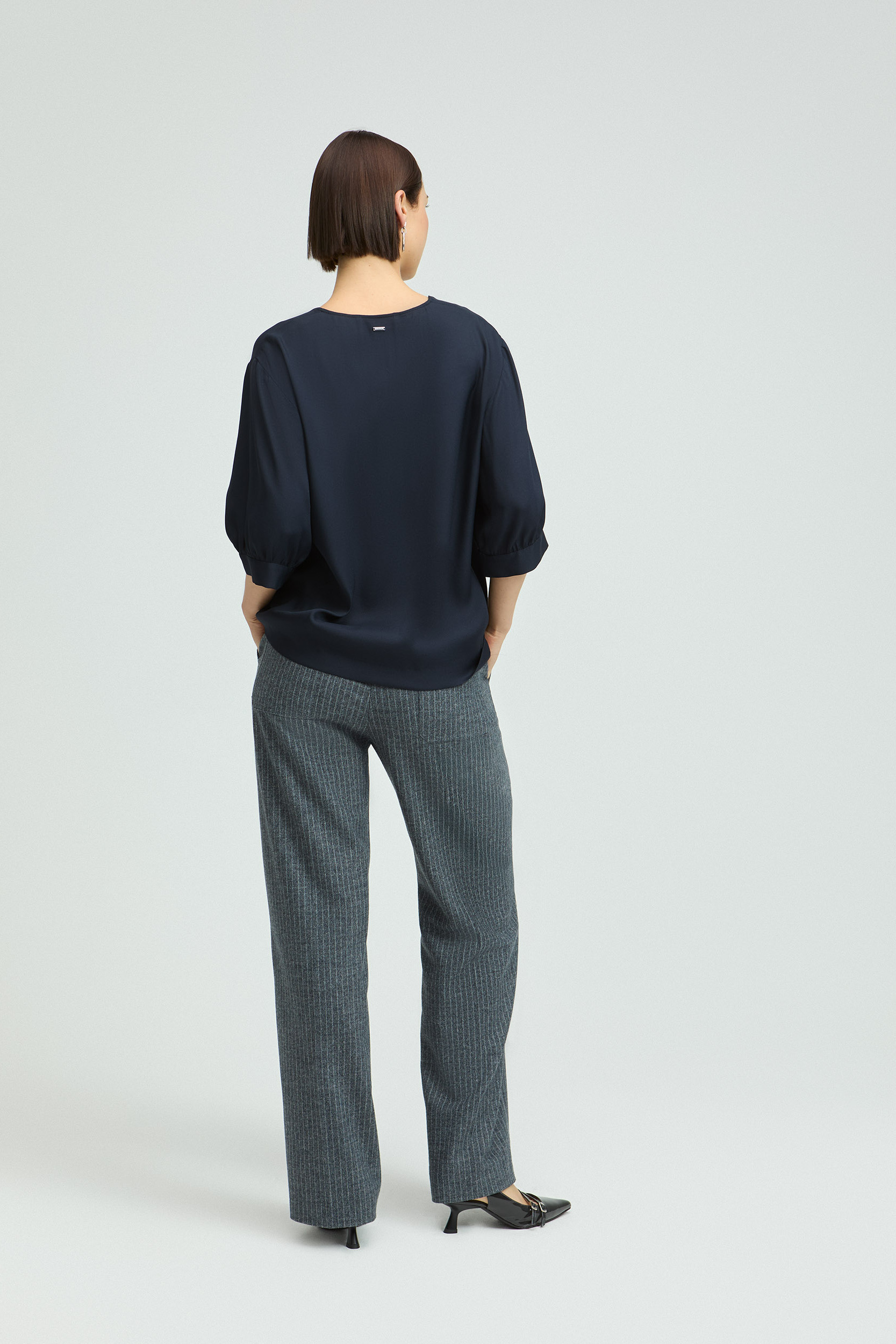 Blouse met V-hals en losse mouwen