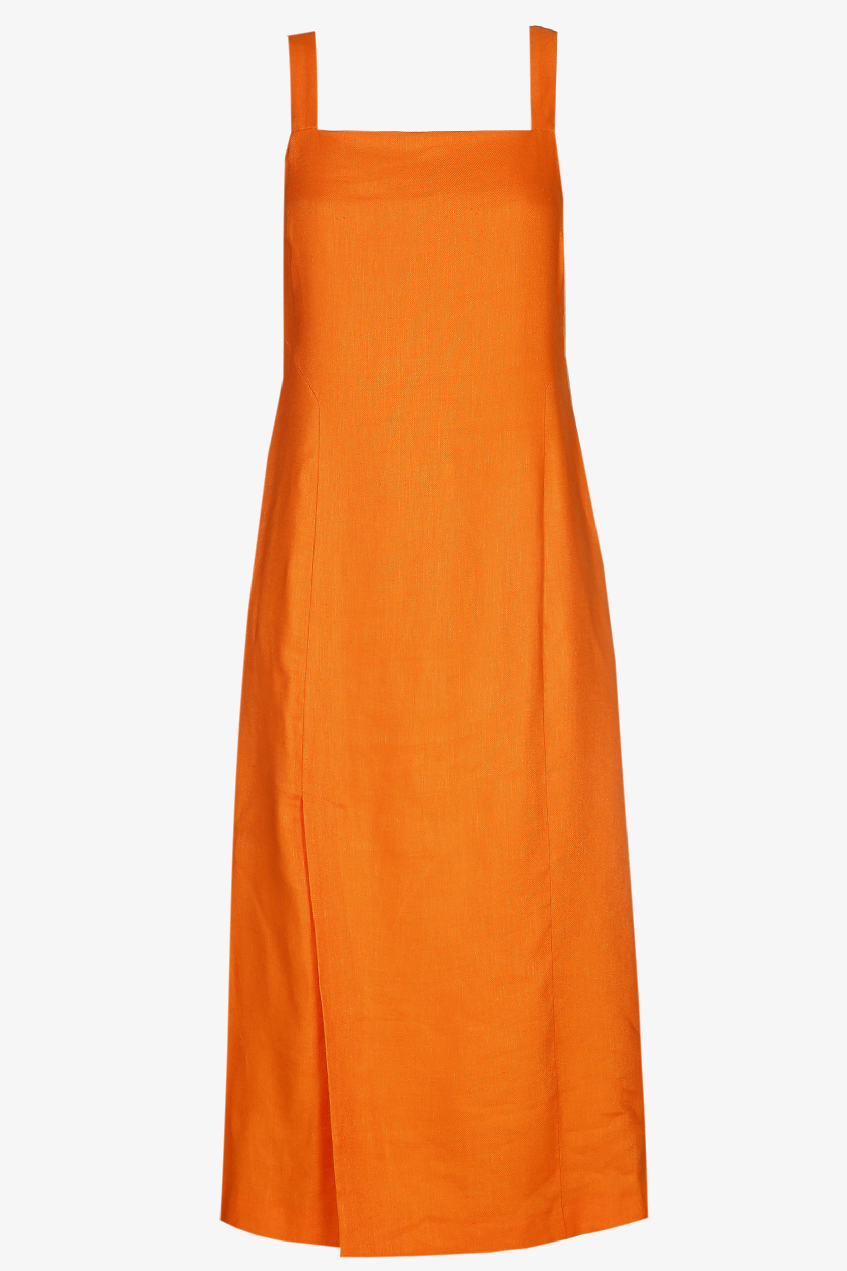 Sleeveless fitted dress