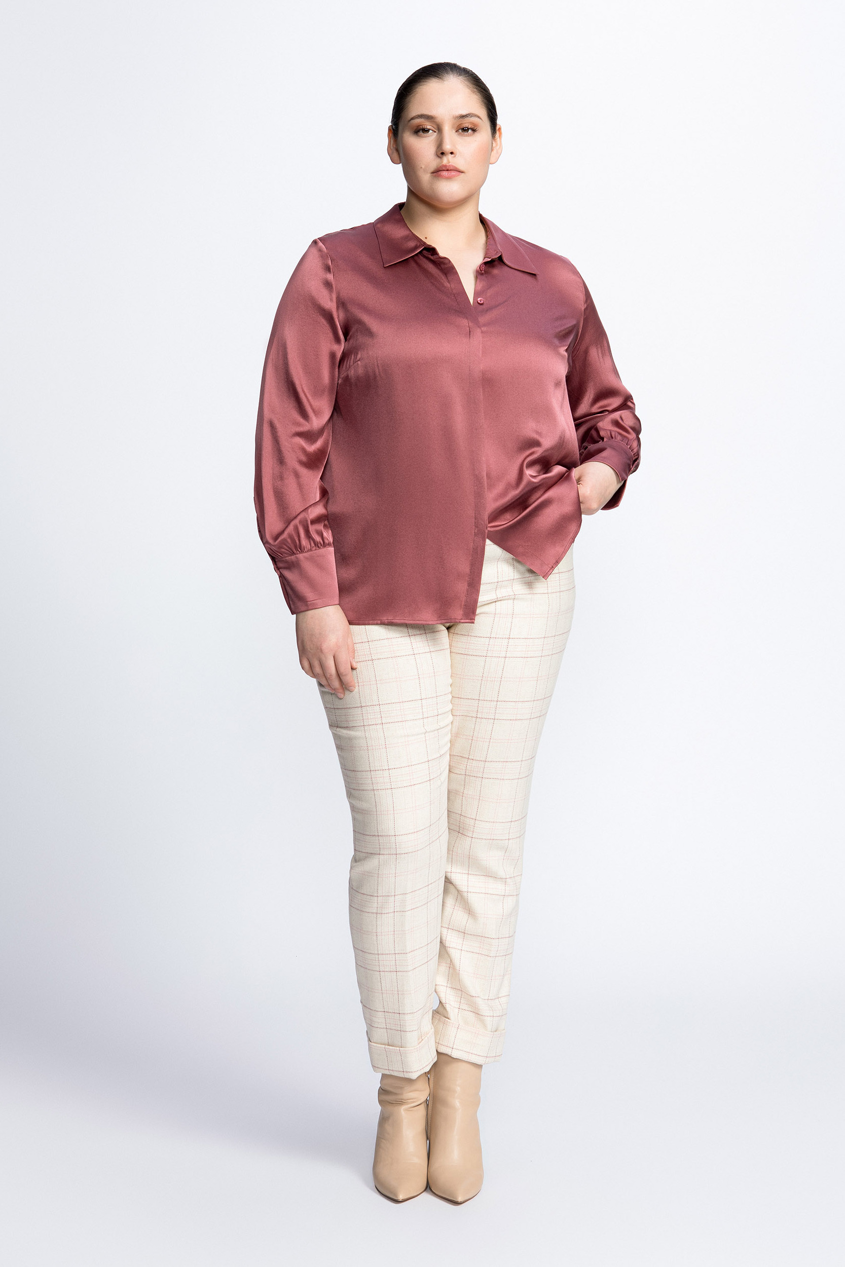 Silk blouse with shirt collar