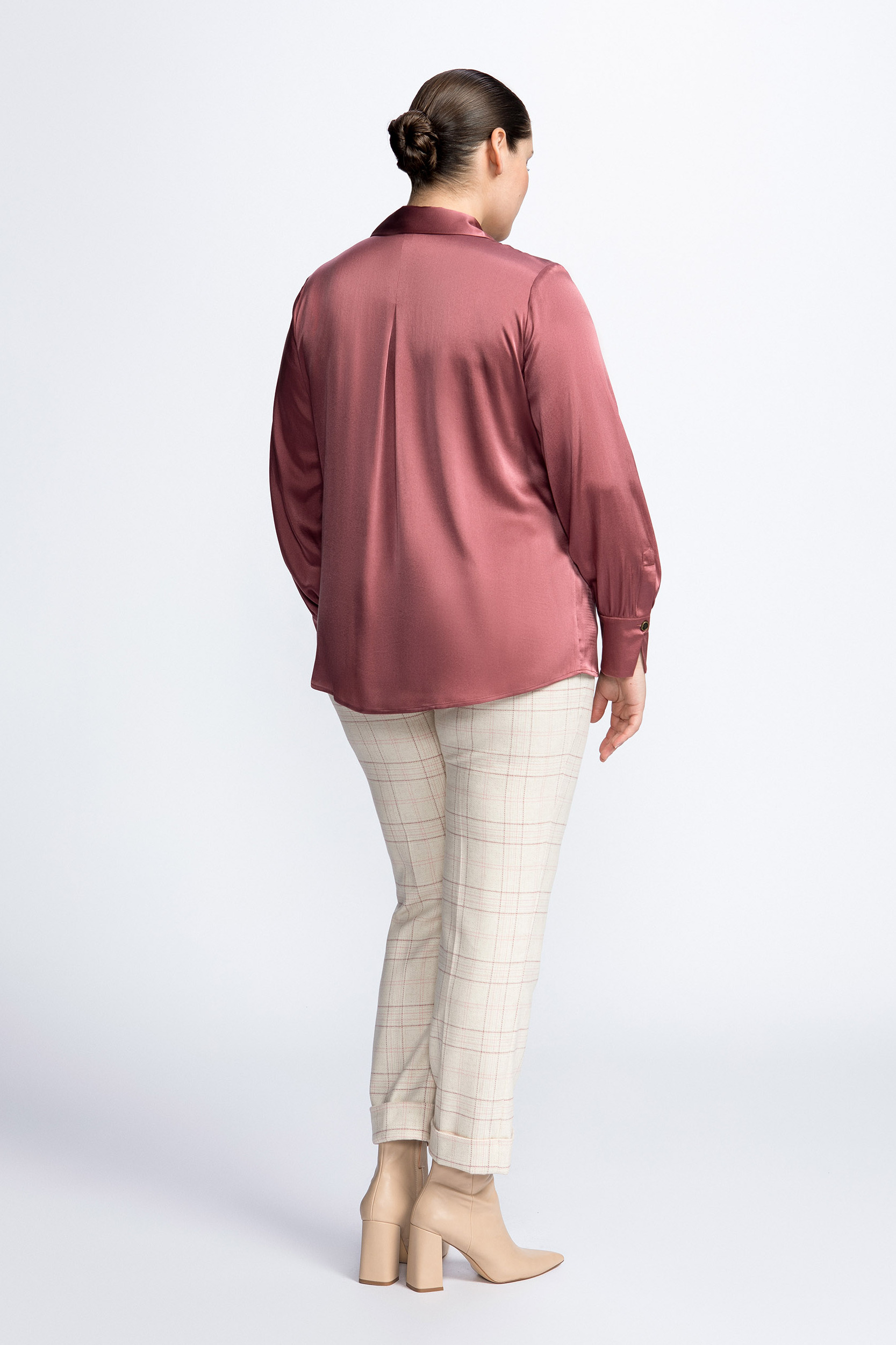 Silk blouse with shirt collar