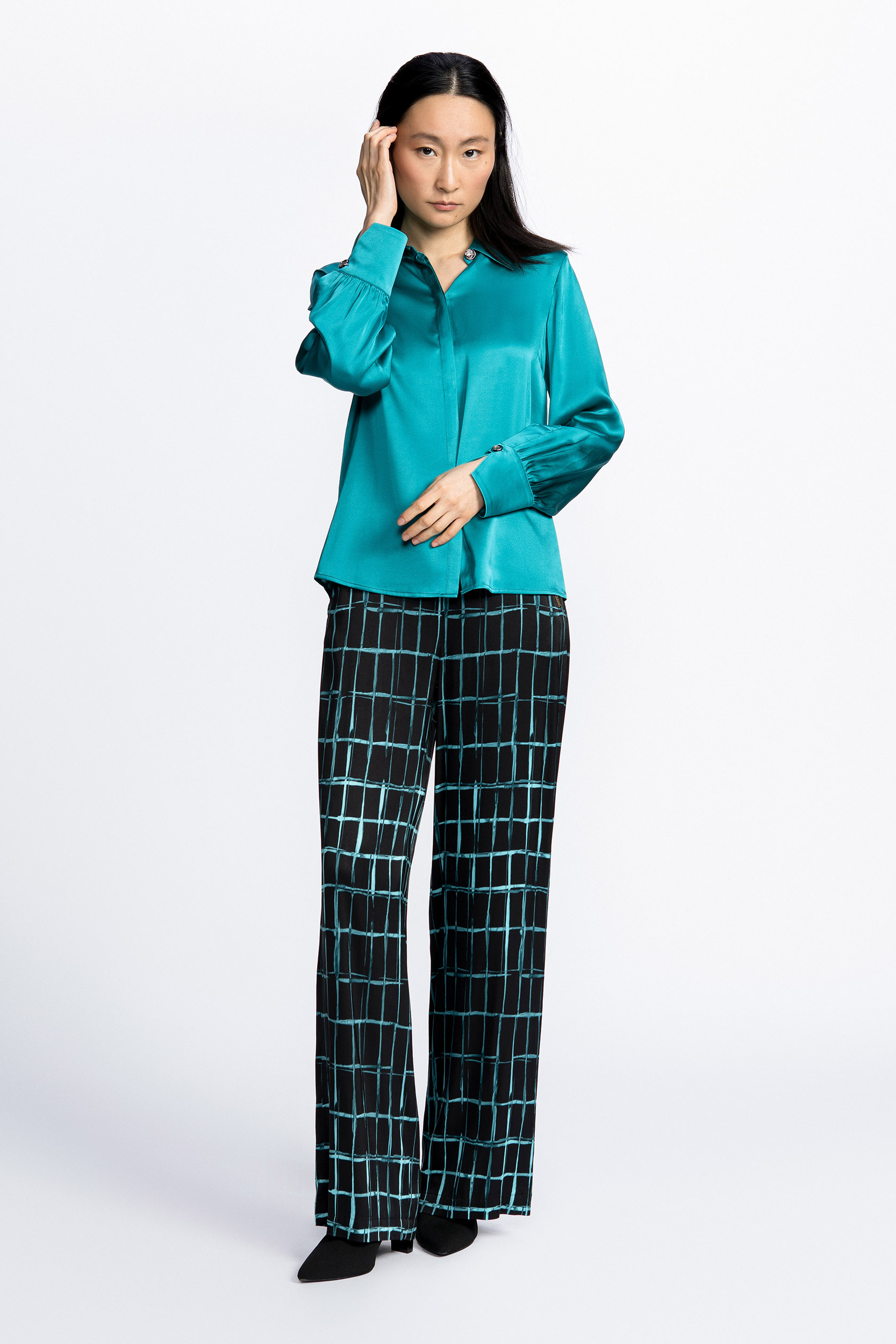 Silk blouse with shirt collar