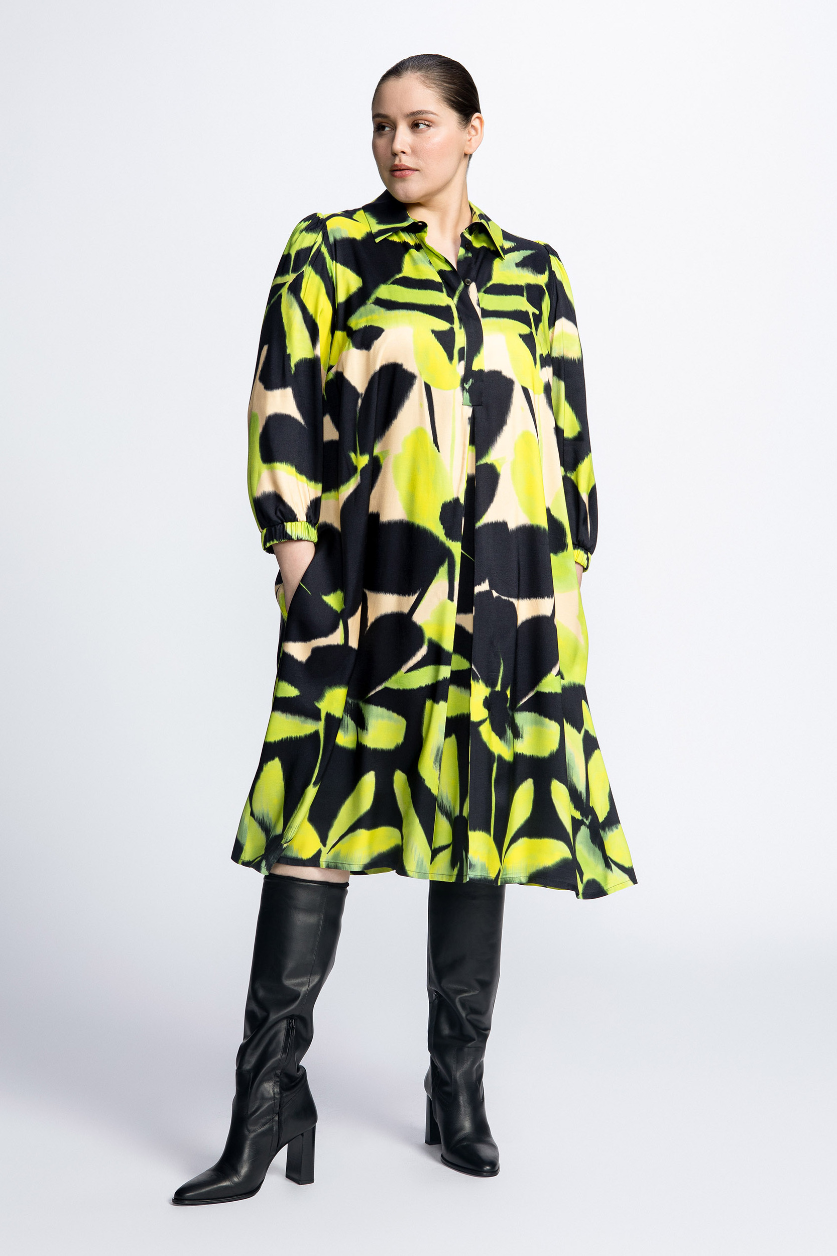 Kleid mit Blumenmuster