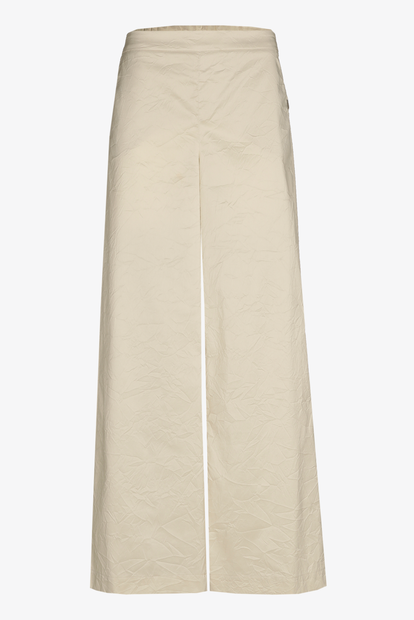 Wrinkled trousers with wide legs