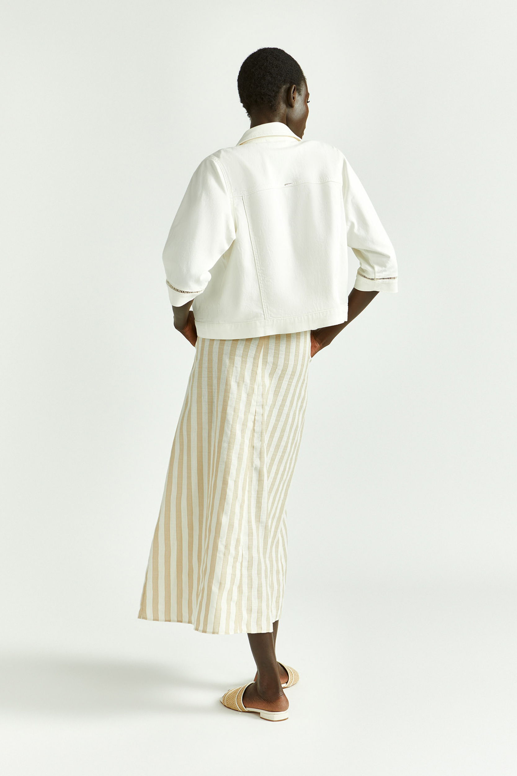 Veste courte avec entre-deux