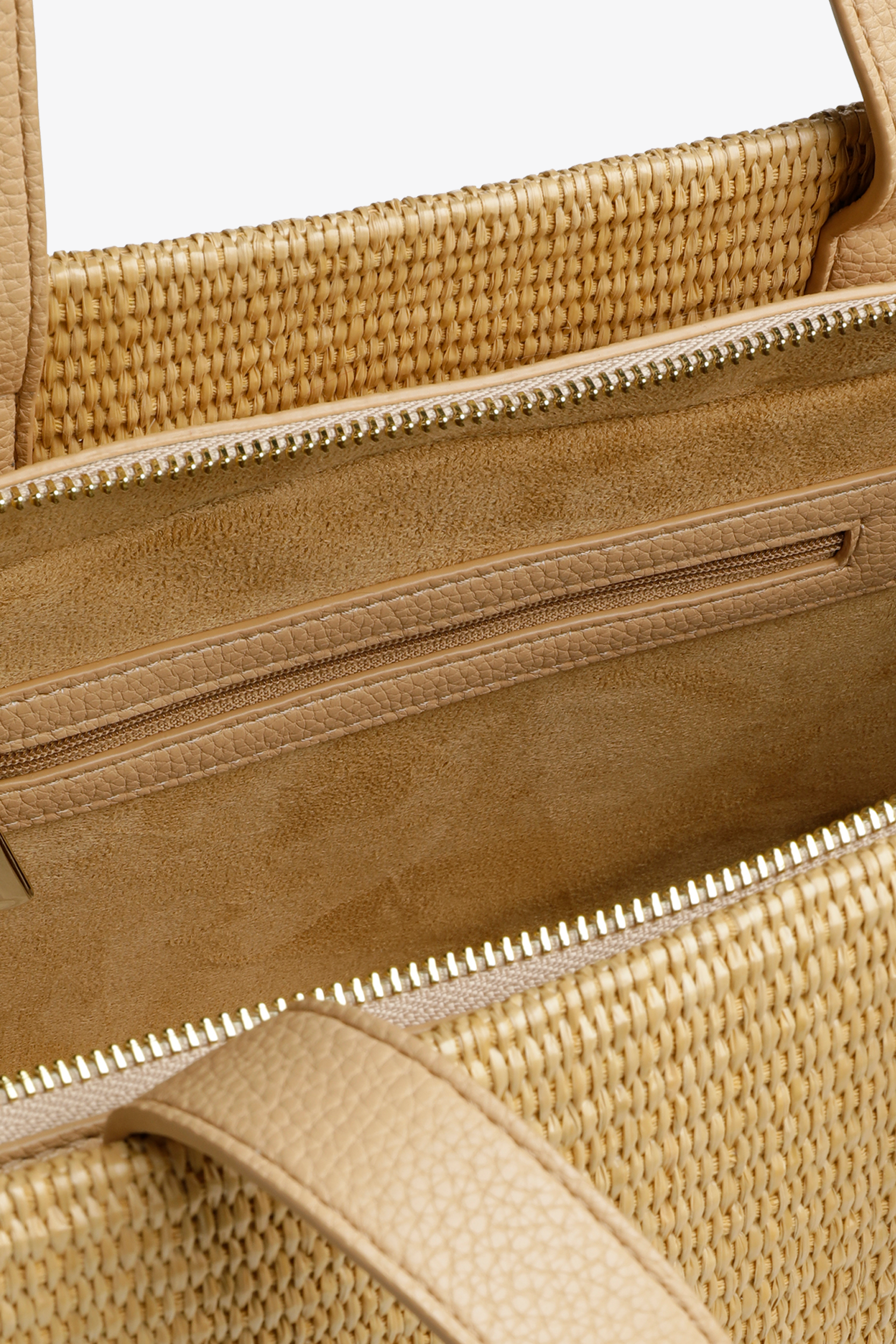 Sac à main élégant avec raphia
