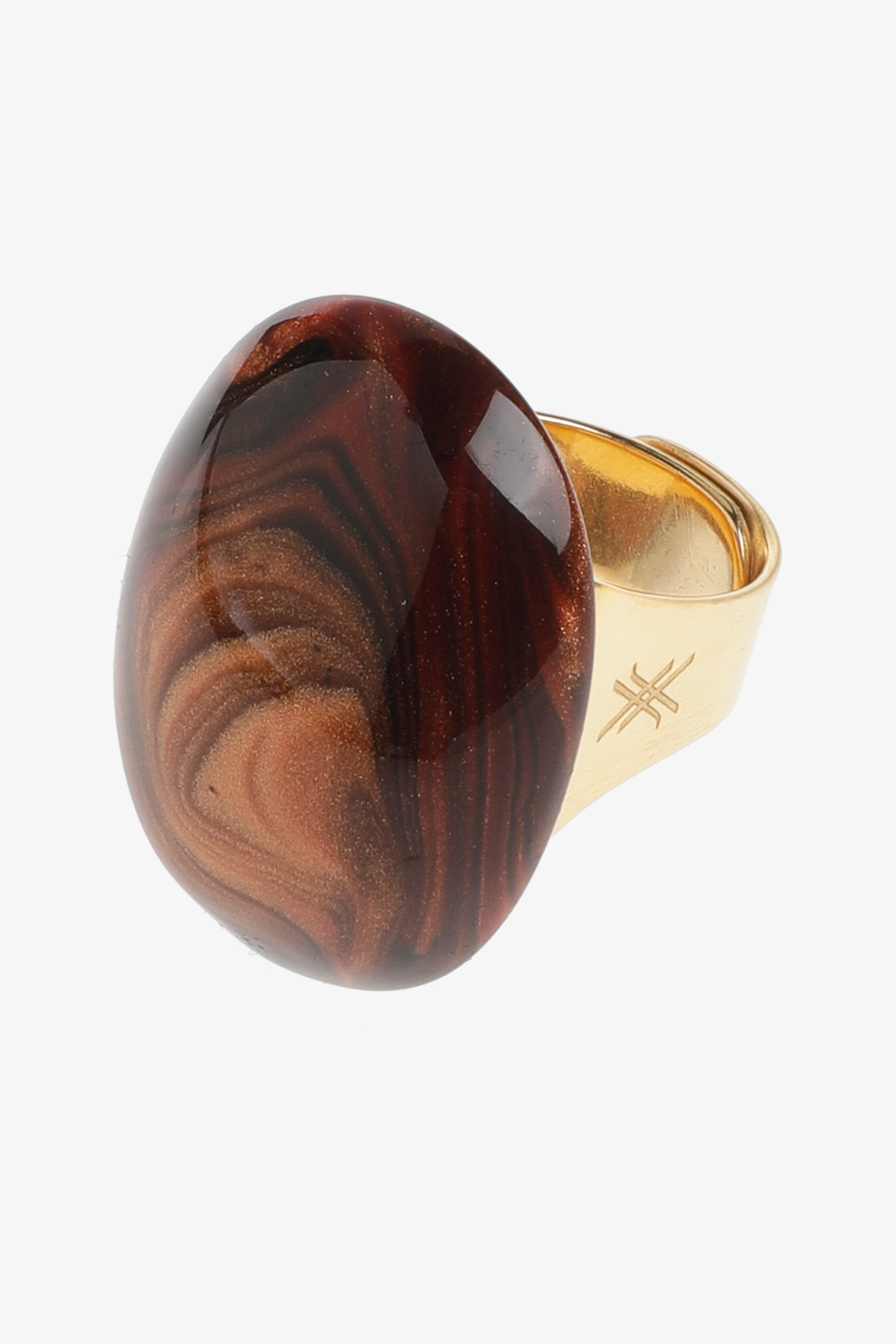 Ring met stijlvolle steen