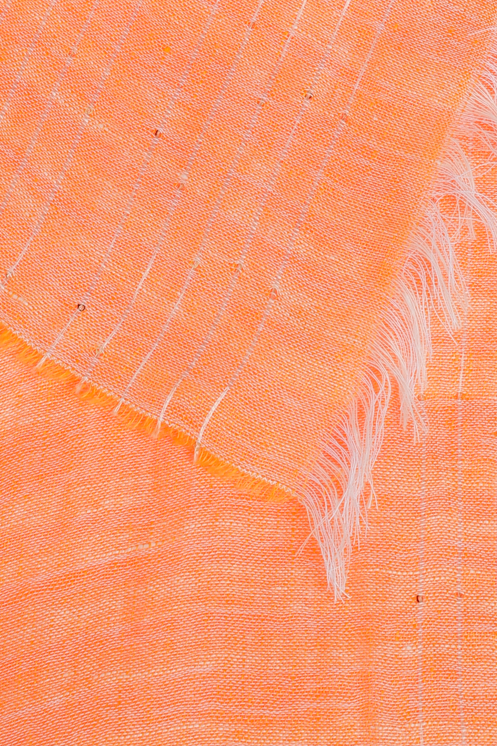 Schal mit dezenten Pailletten