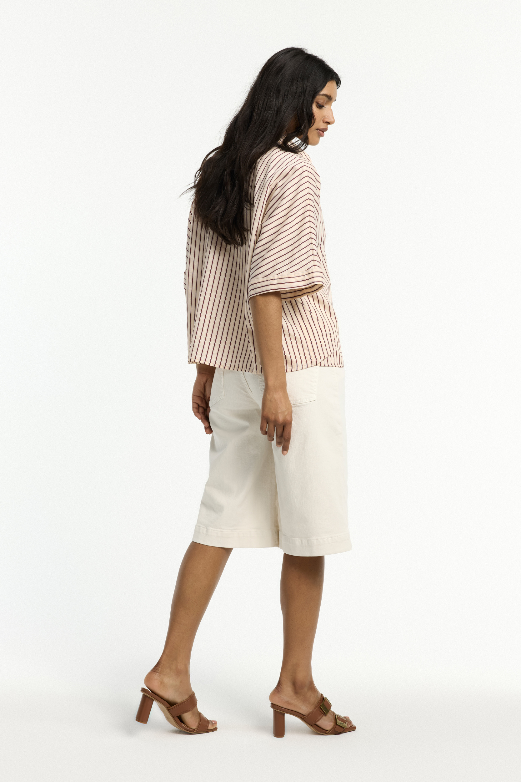 Bermuda met wijde pijpen