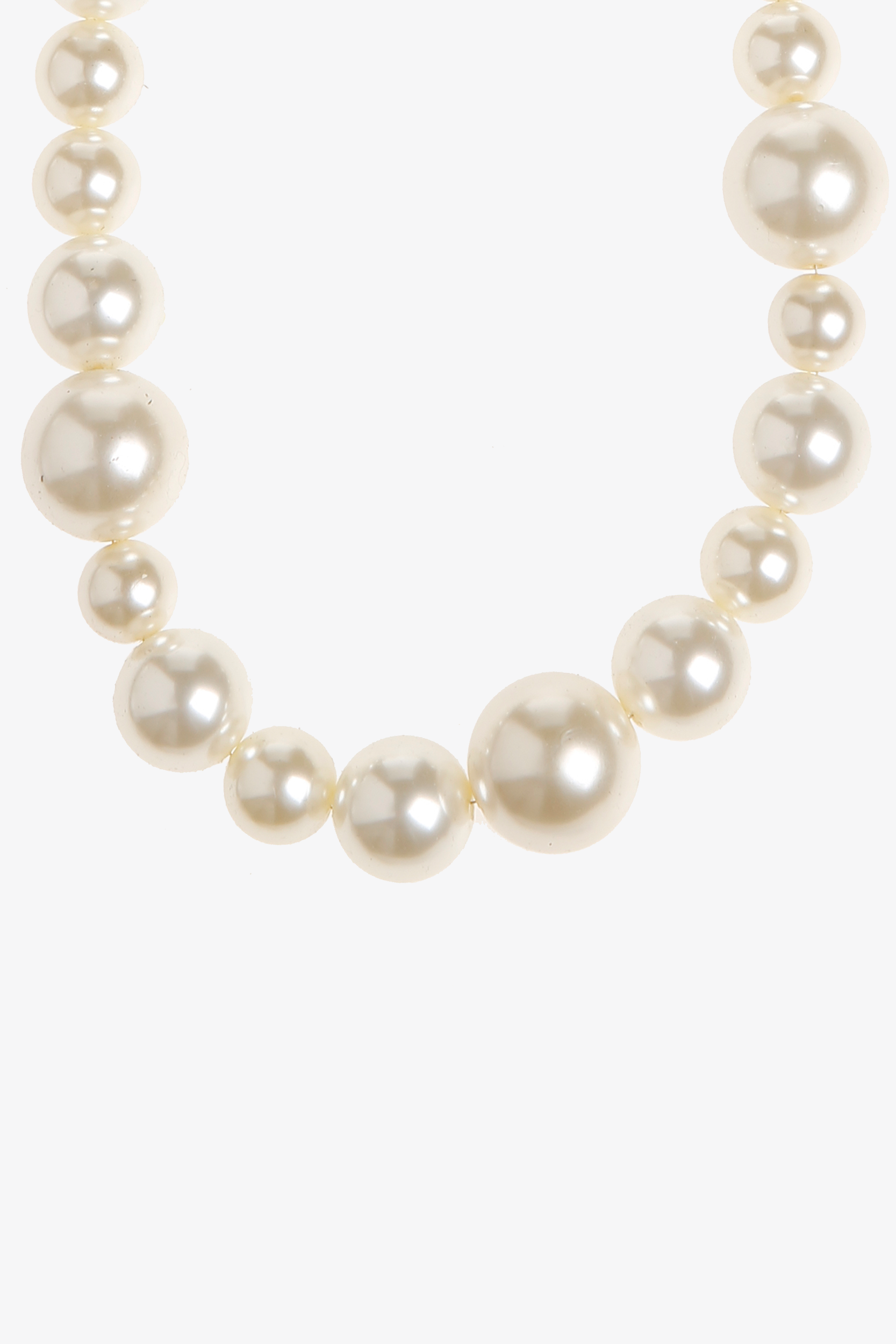 Pearl necklace