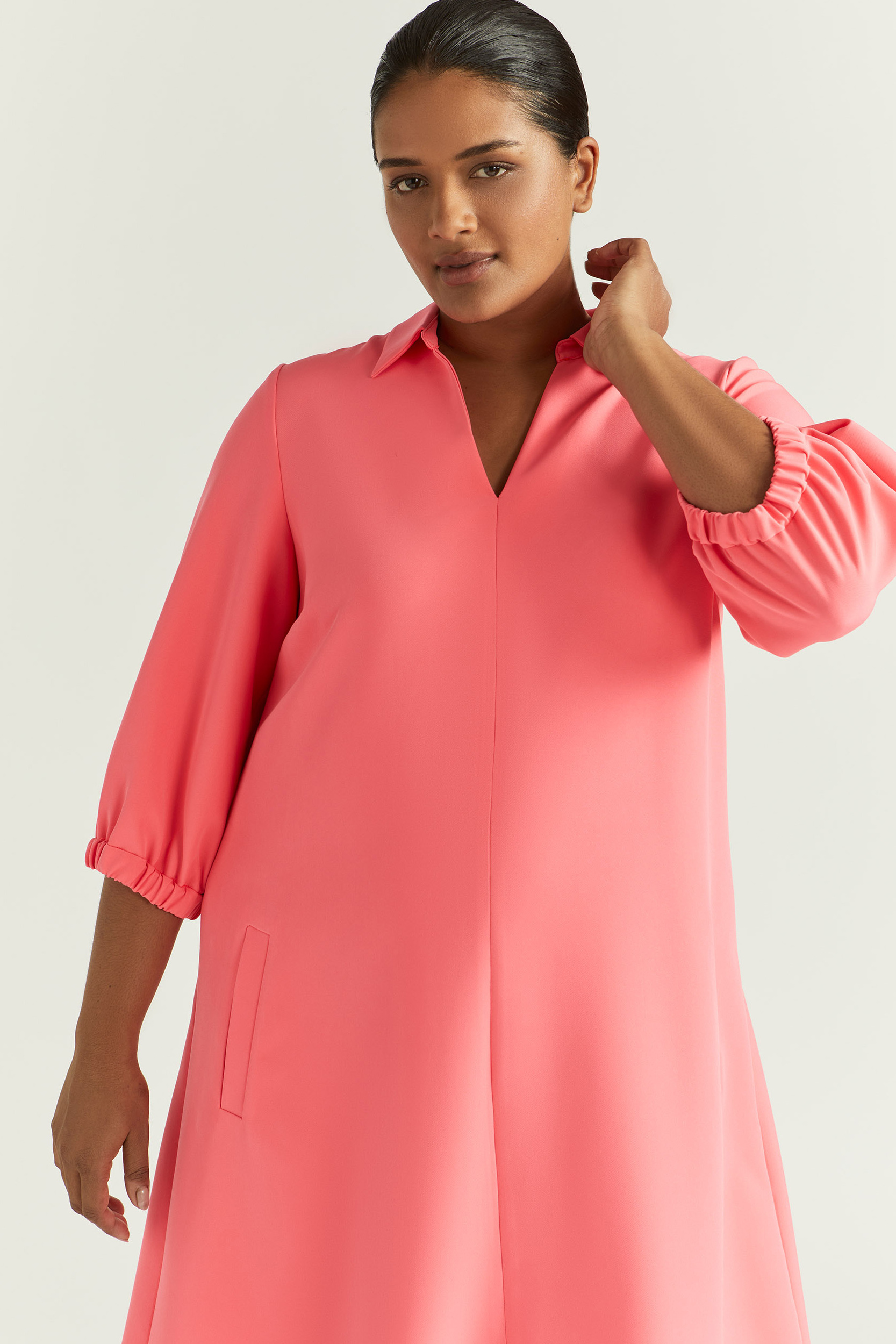 Robe en ligne A en tissu sergé